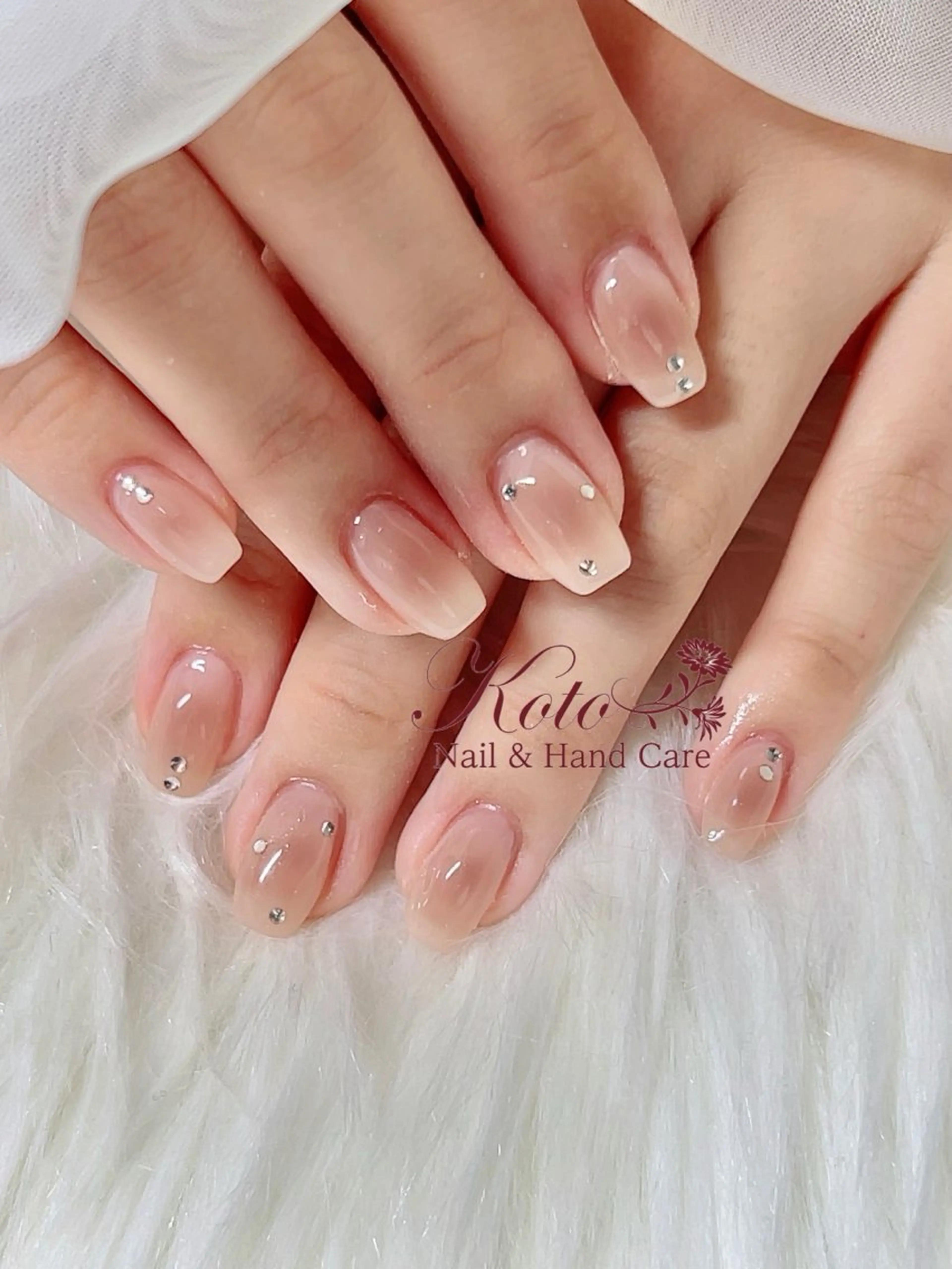 ネイル チークネイル 長さ出し ジェルネイル 持ち込み ニュアンスネイル Nail Salon KOTOのネイルデザイン