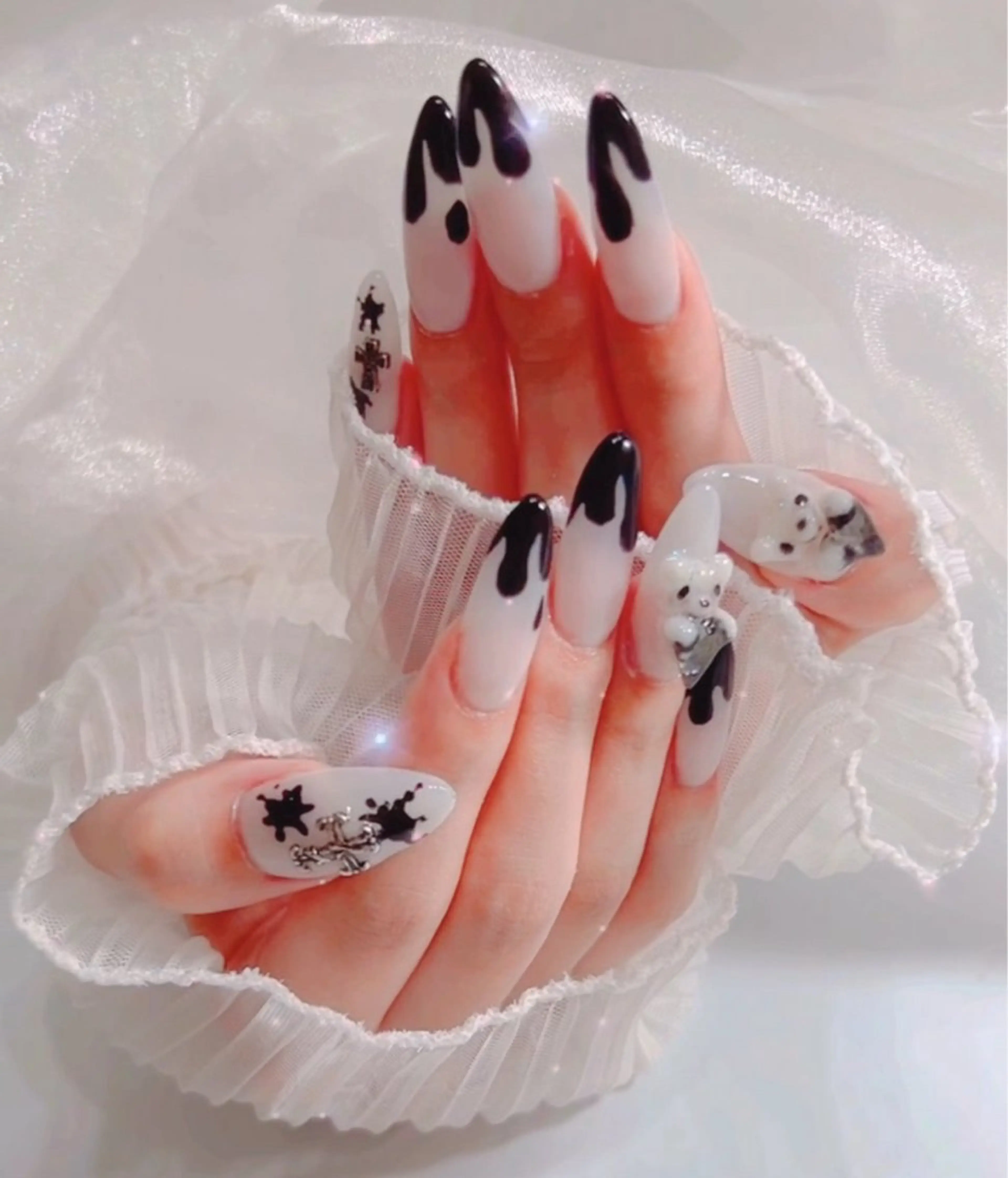 ネイル ハロウィン スカルプネイル エムネイル サロンのネイルデザイン