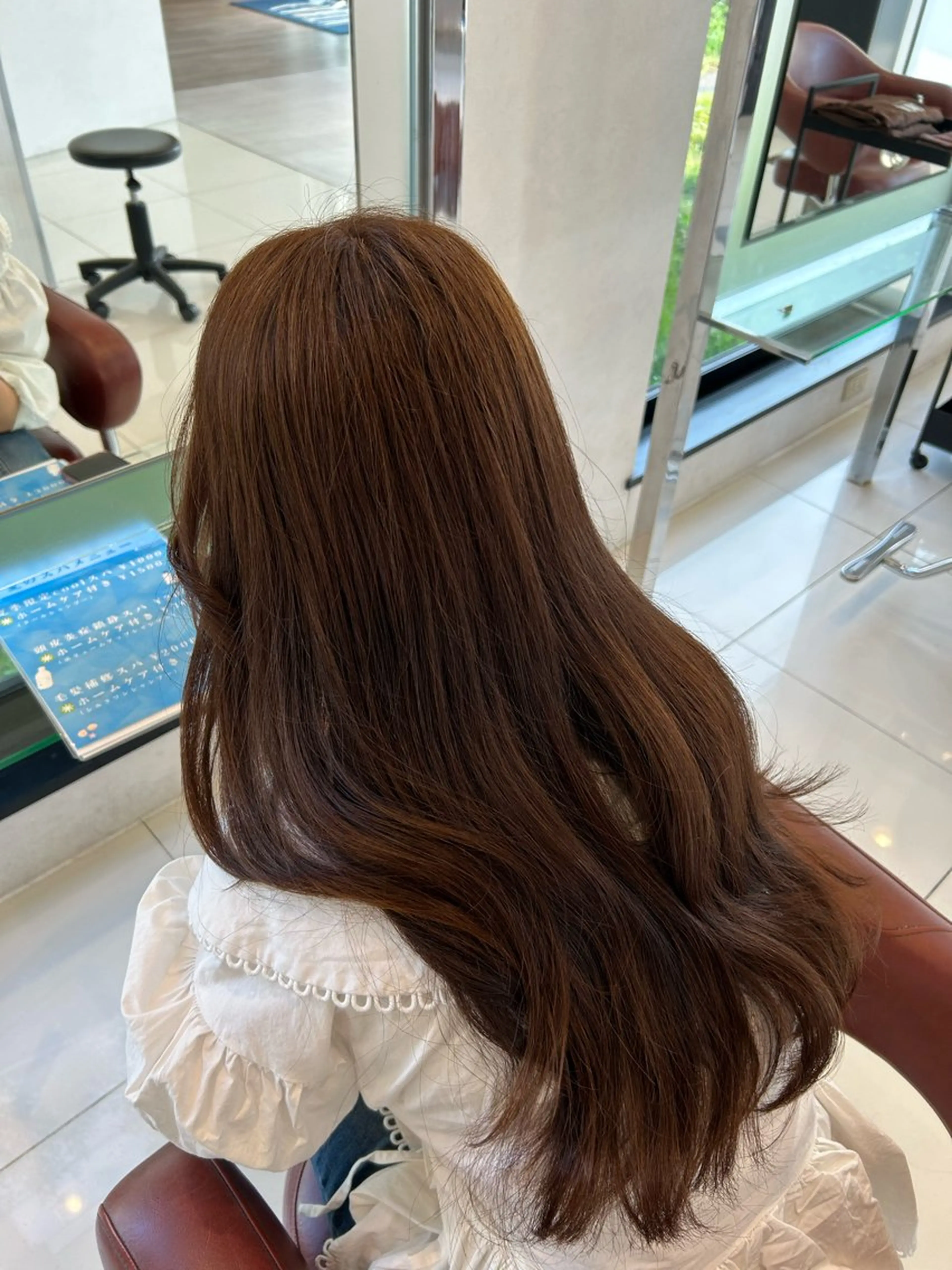 ロング アッシュ ヘアカラー 石塚 光流のヘアスタイル
