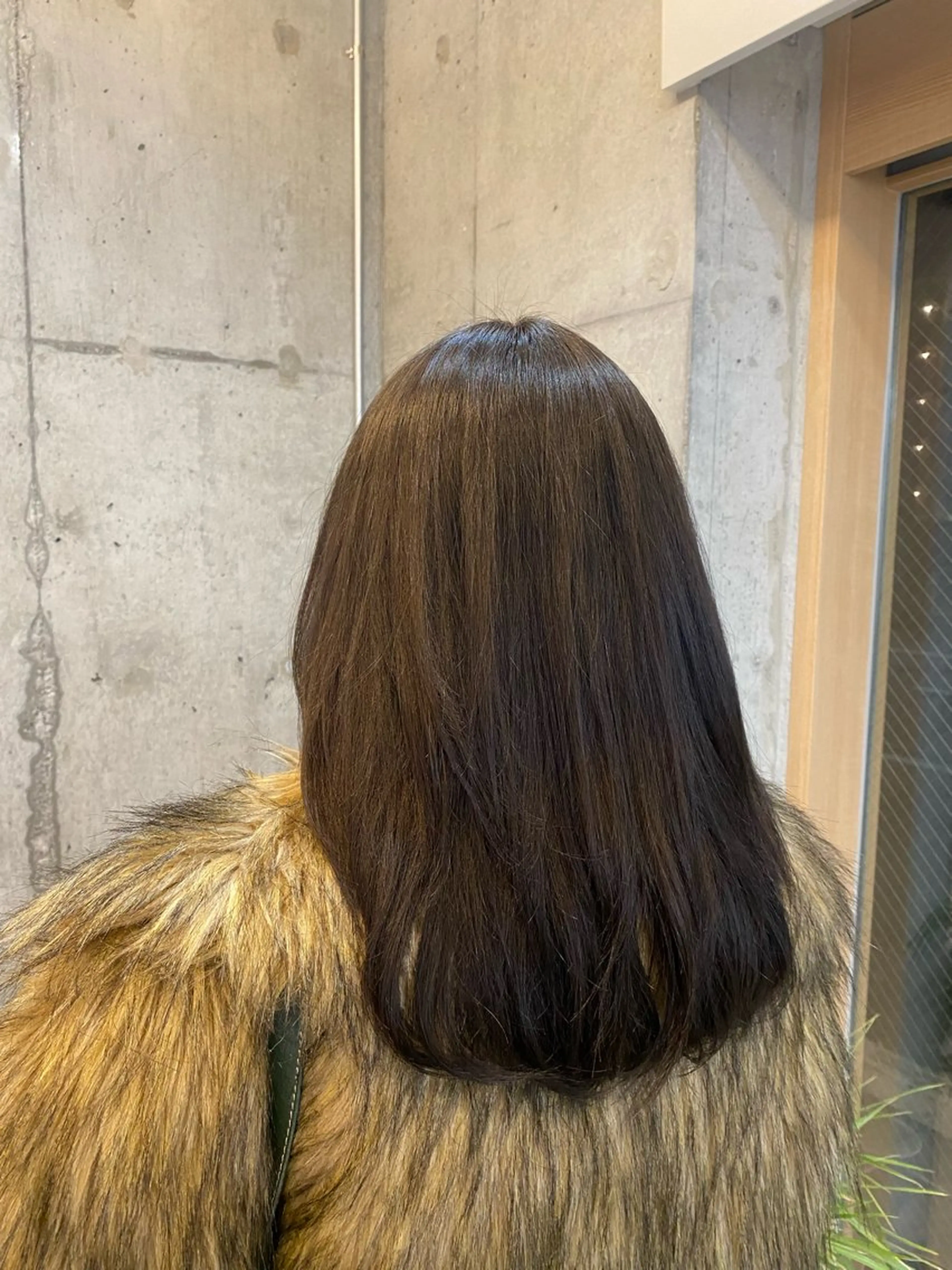 ミディアム カラー グレージュ HIYORI🧁 登戸のヘアスタイル