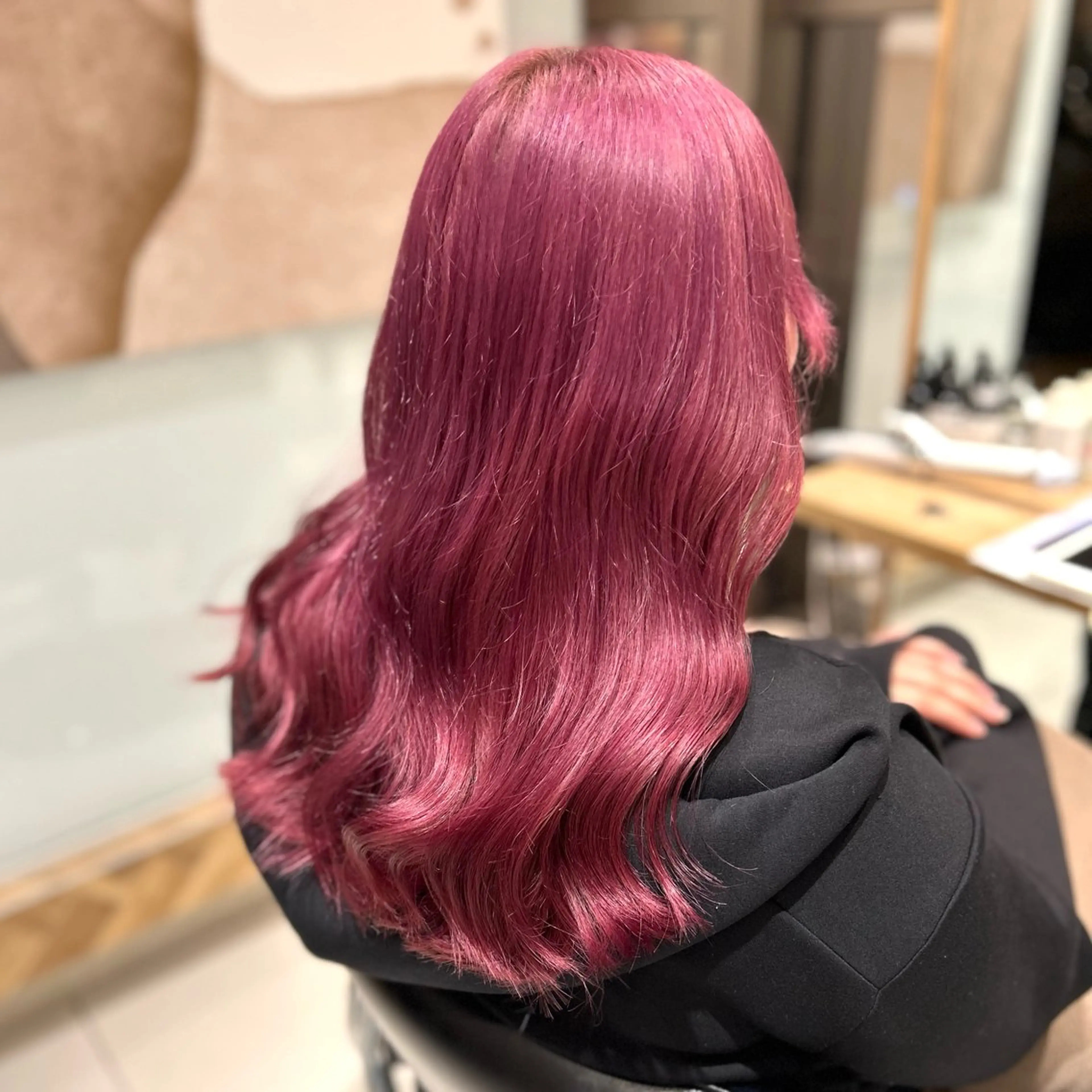 カラー ブリーチ 透明感カラー ハイトーンカラー ピンクカラー ヘアカラー サラ艶/韓国ヘア ︎🌟璃奈 (ﾘﾅ)のヘアスタイル