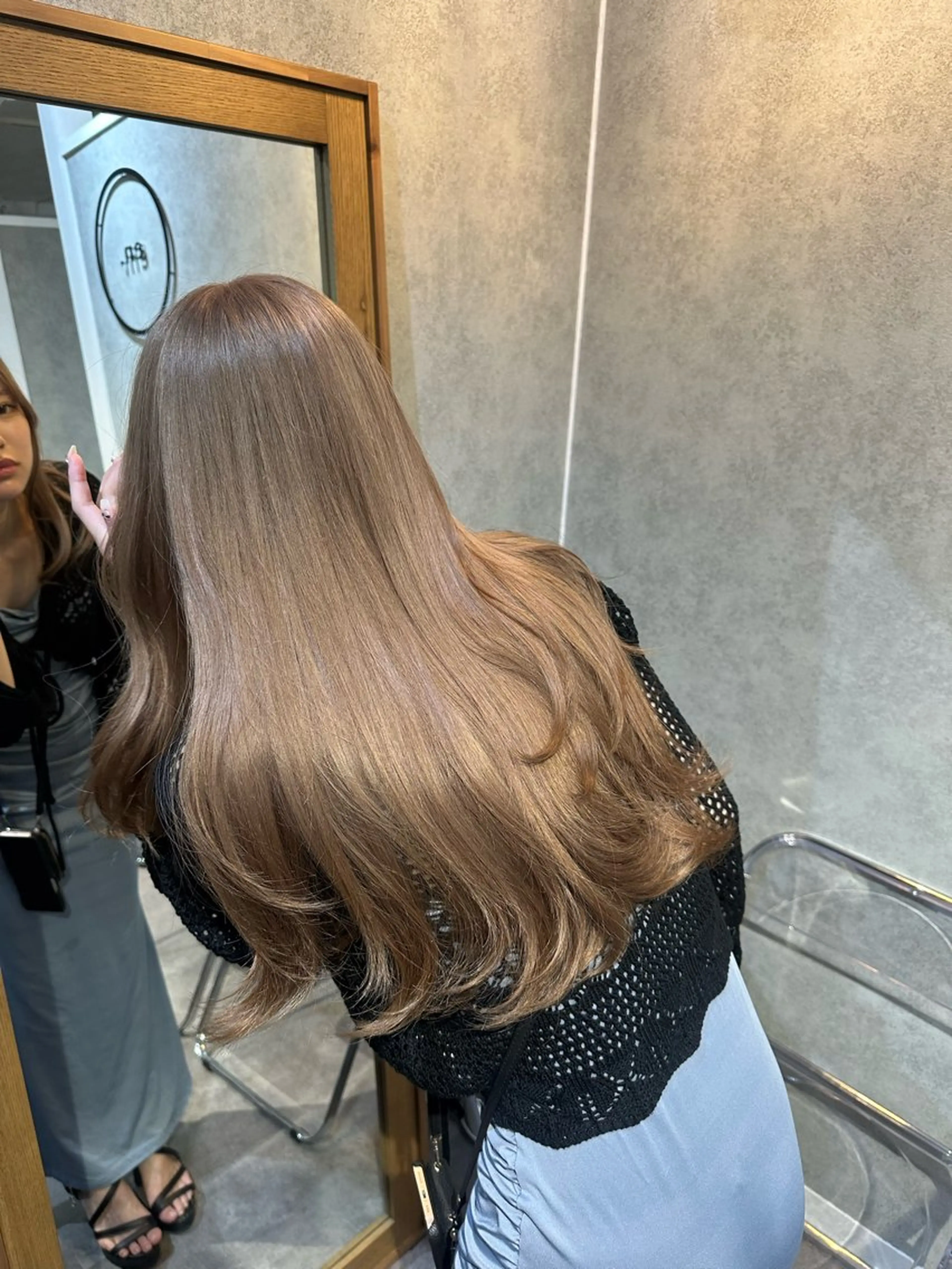 ロング カラー ブリーチ 透明感カラー ヘアカラー トリートメント 銀座レイヤーカット ×シースルー前髪のヘアスタイル