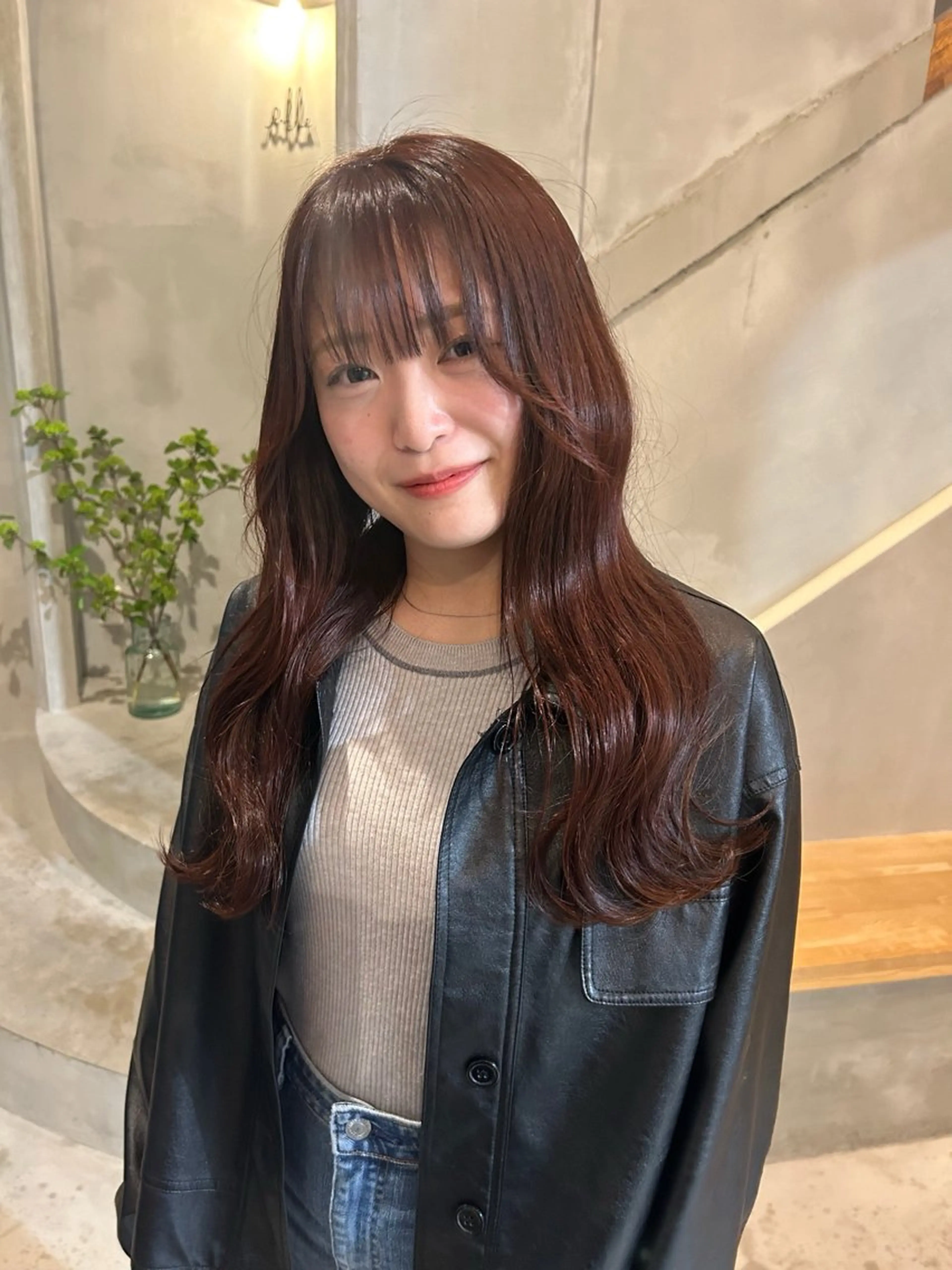 カラー 古澤 芽依のヘアスタイル