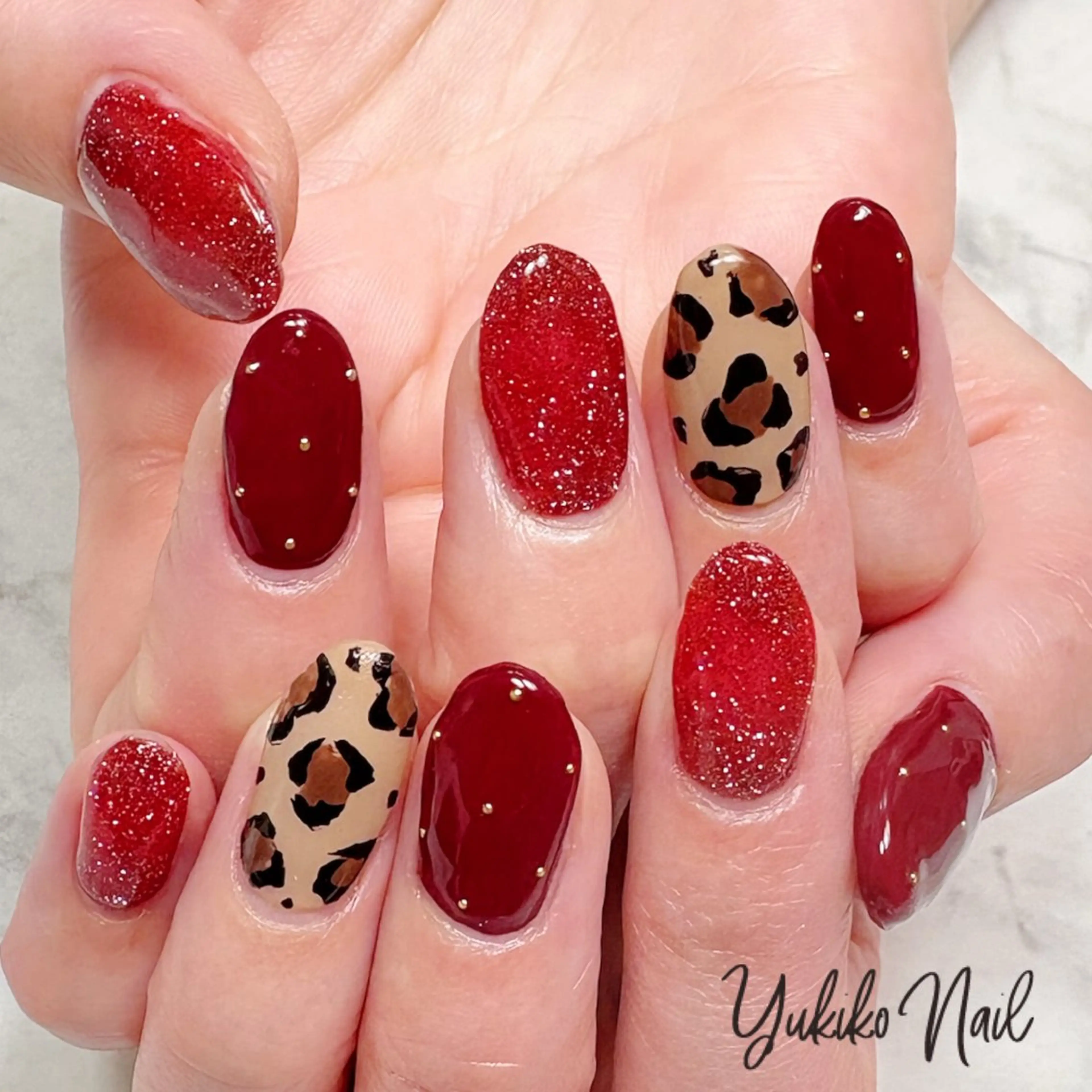 ネイル アニマル柄 ドット 持ち込み 赤色 ハンドネイル ユキコ ネイルのネイルデザイン