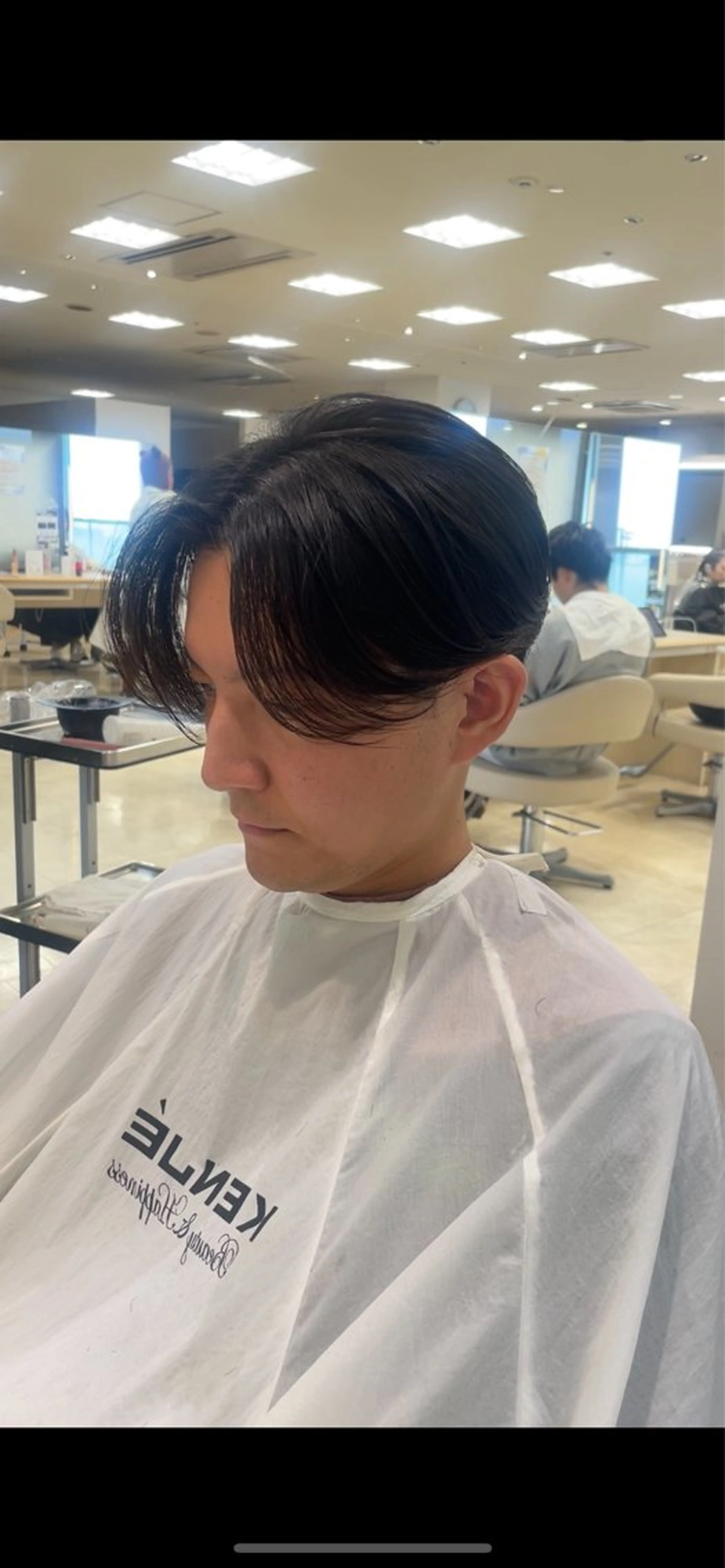 メンズ シャドウパーマ／骨格 矯正カット　トモキのヘアスタイル