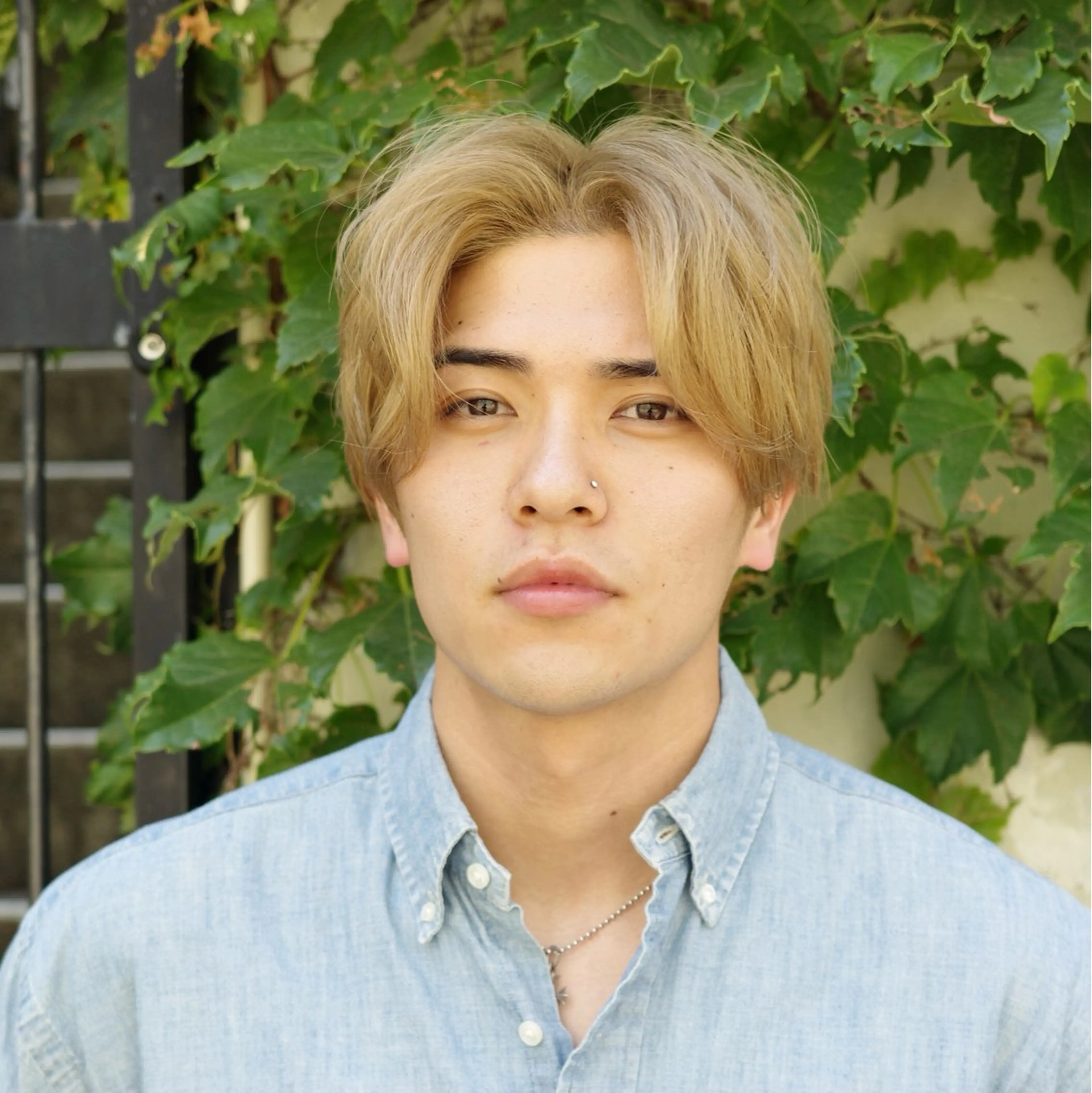 ミディアム カラー ブリーチ ダブルカラー カット ヘアカラー 💈原宿指名No.1 センターパート💈のヘアスタイル