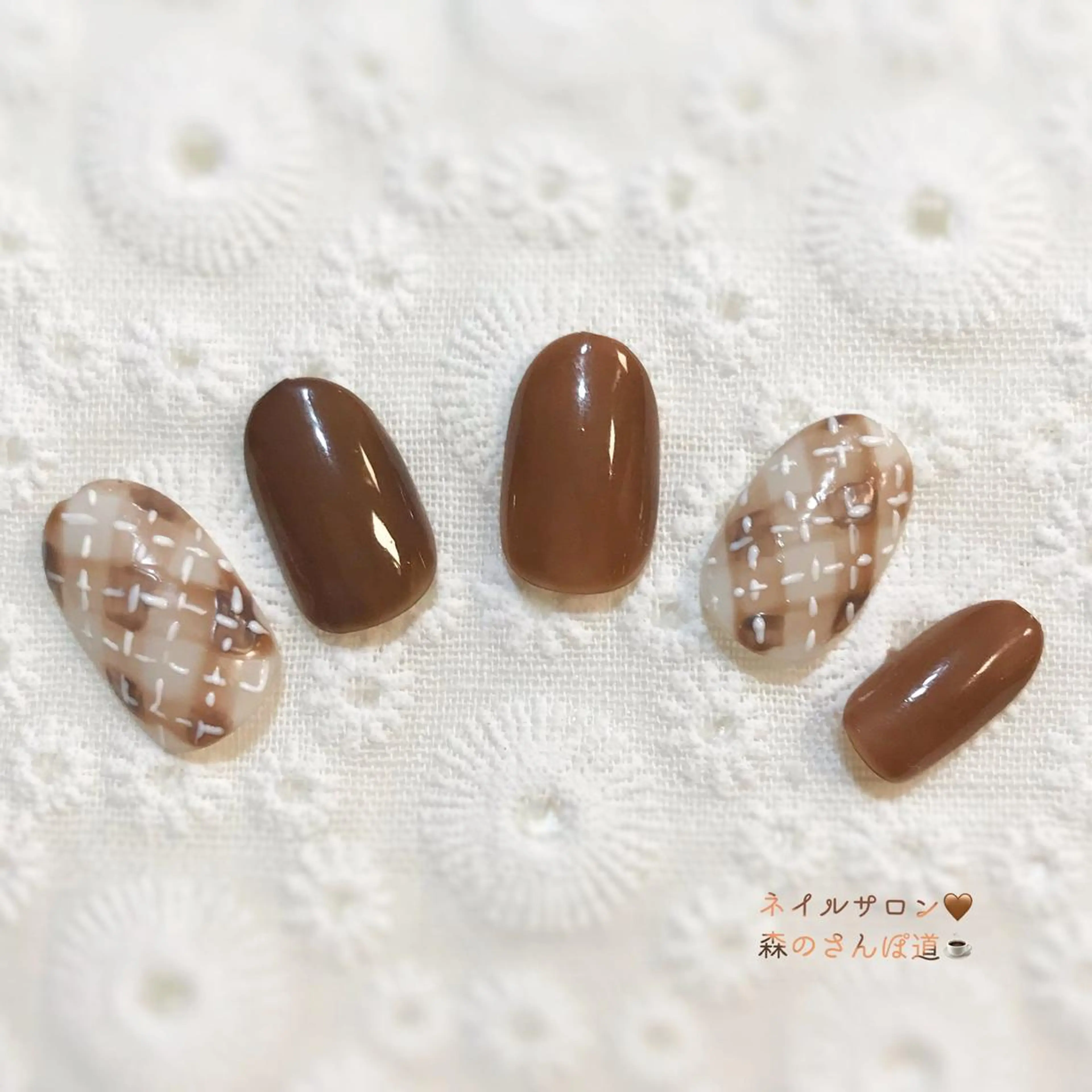 ネイル ハンドネイル ショートネイル 森のさんぽ道のネイルデザイン