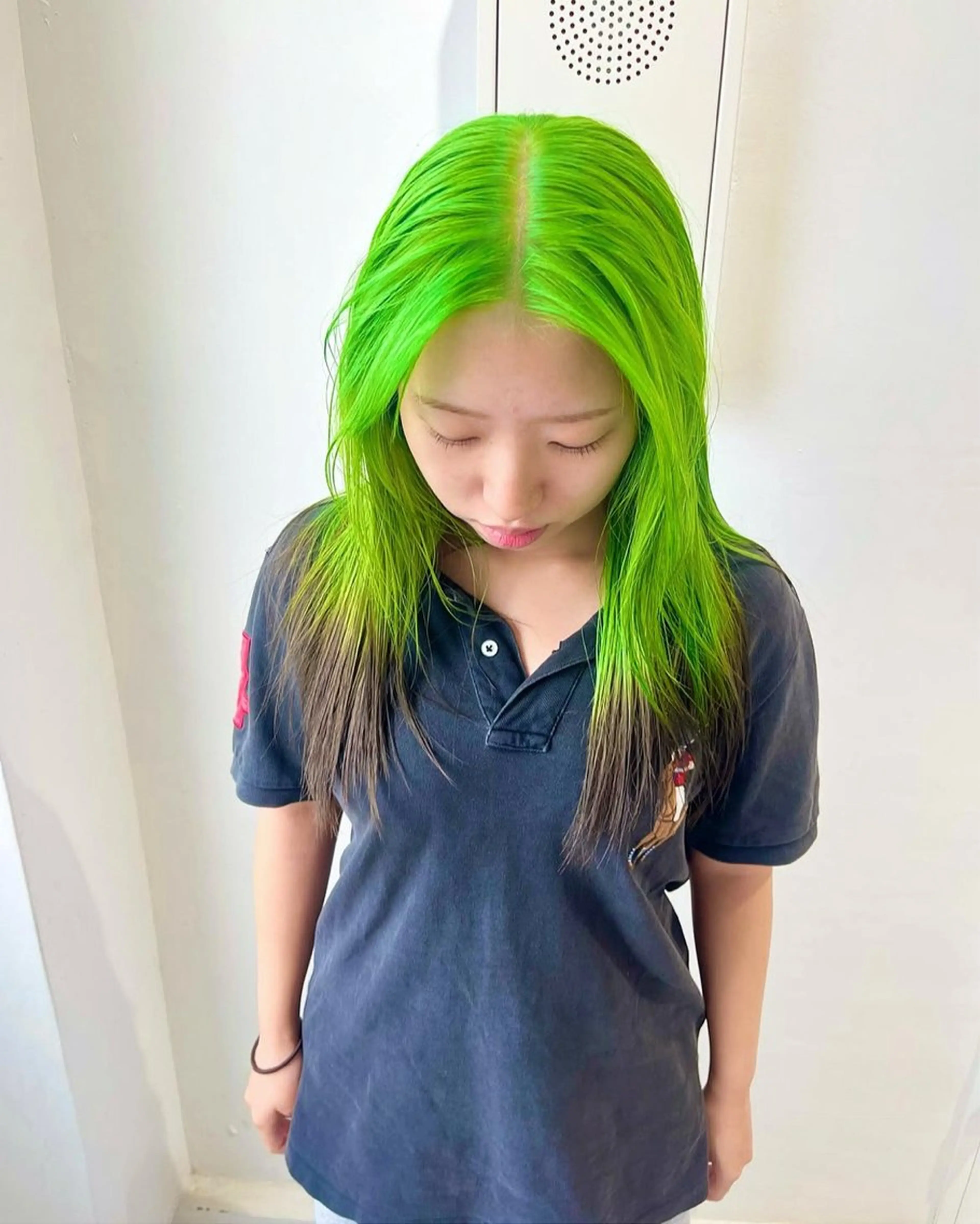 ミディアム 似合わせカット Mu所属・Muミュー/ブリーチ ハイトーン　Wカラーのヘアスタイル