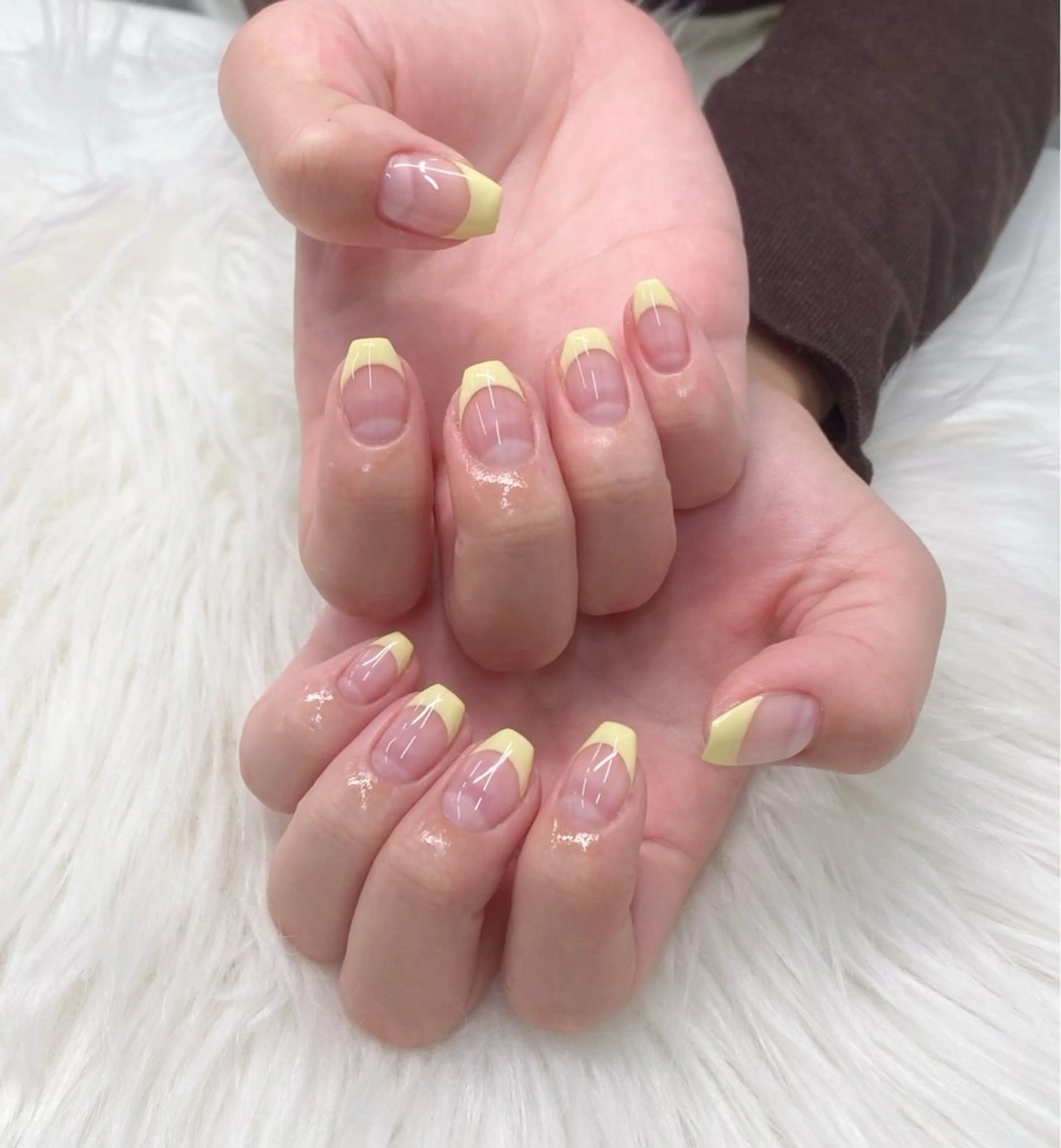 ネイル フレンチネイル 黄色 ハンドネイル エリクサーネイル池袋 小川のネイルデザイン
