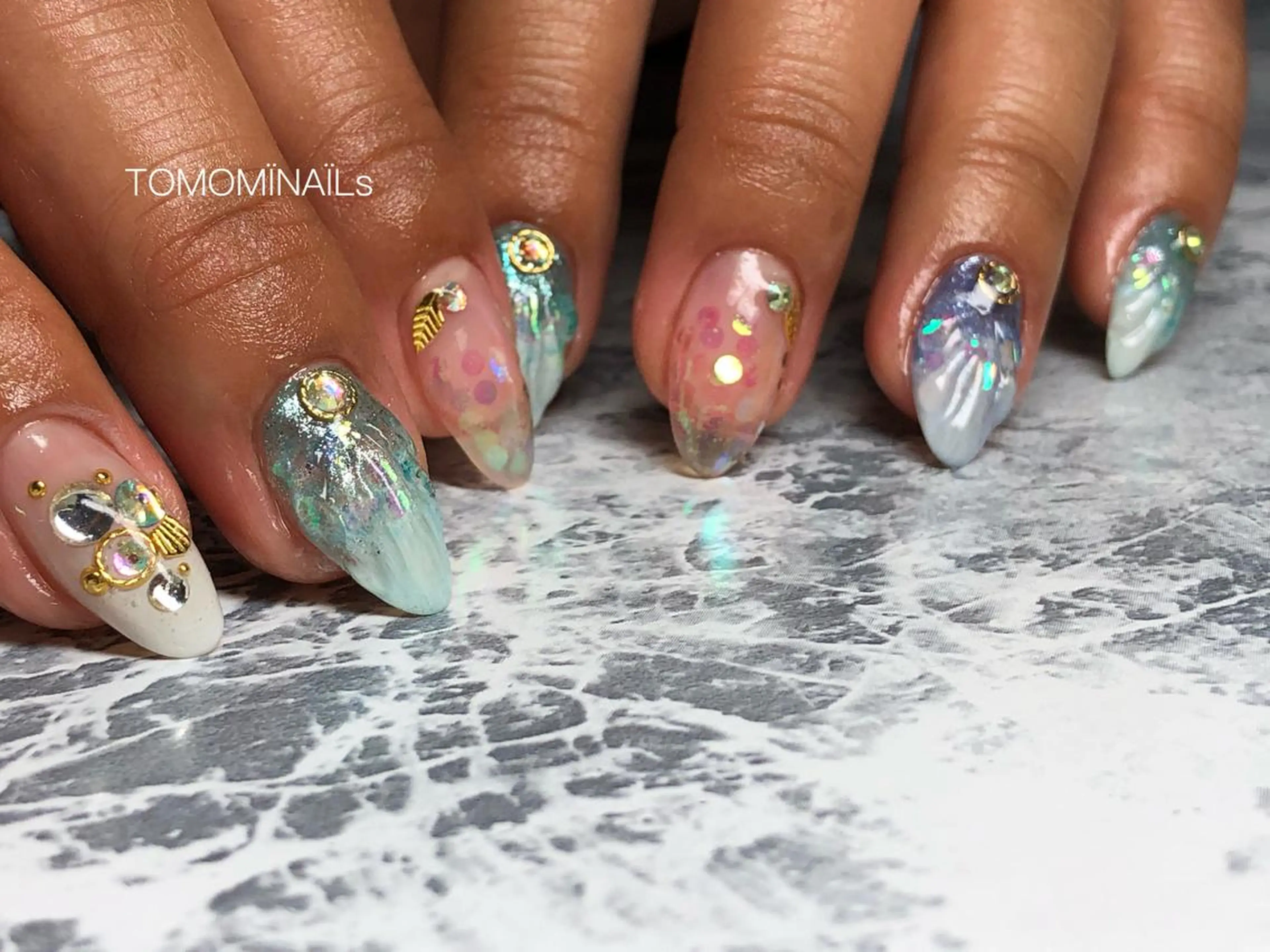 ネイル TOMOMI NAILsのネイルデザイン