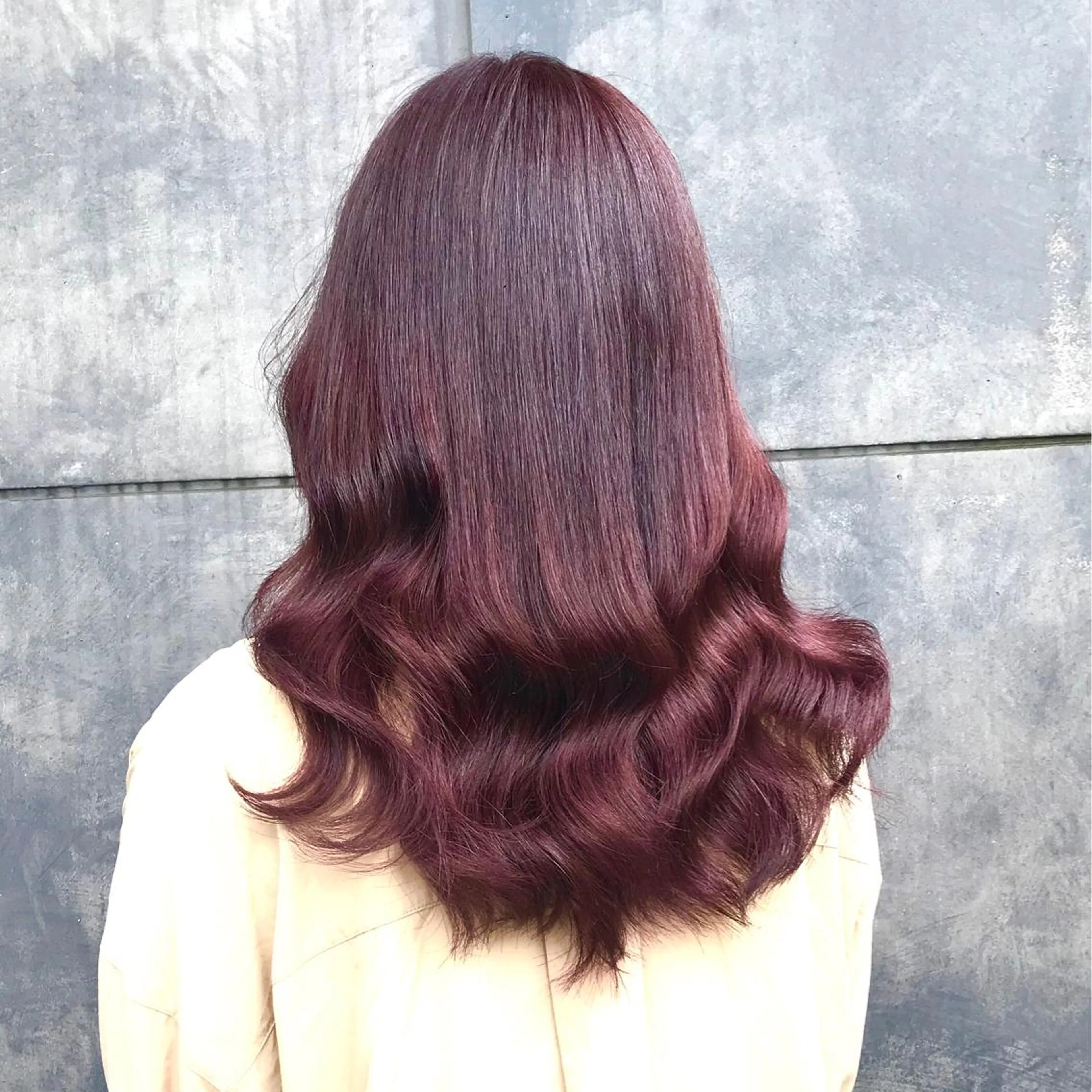 セミロング カラー ブリーチ ダブルカラー タンバルモリ ヨシンモリ ムルギョル巻き K-POP好き美容師 🇰🇷Kai.Yのヘアスタイル