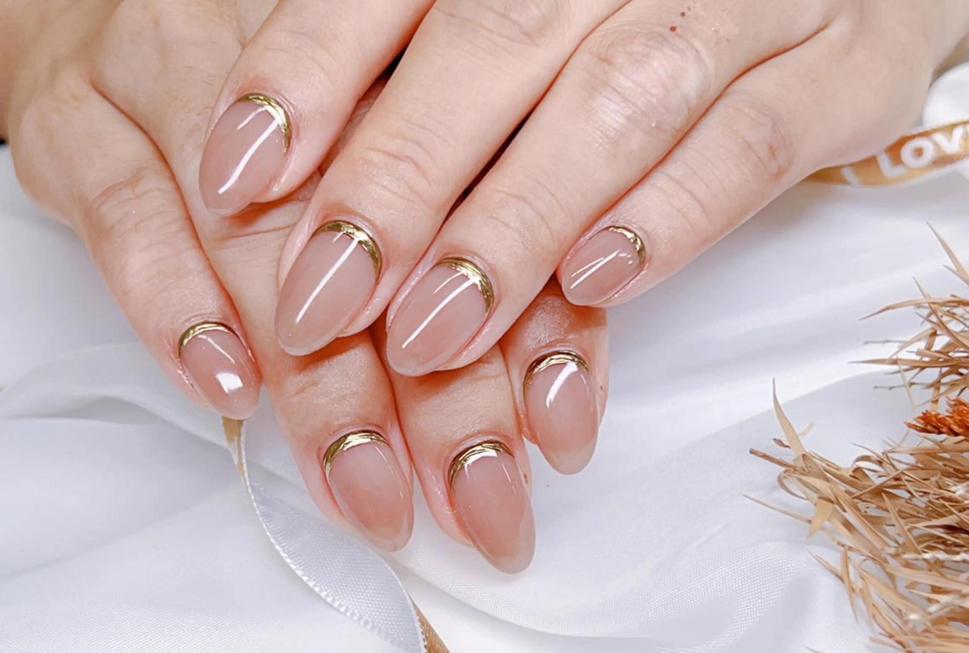 ネイル 成人式 フレンチネイル ジェルネイル グラデーション ハート ハク キのネイルデザイン