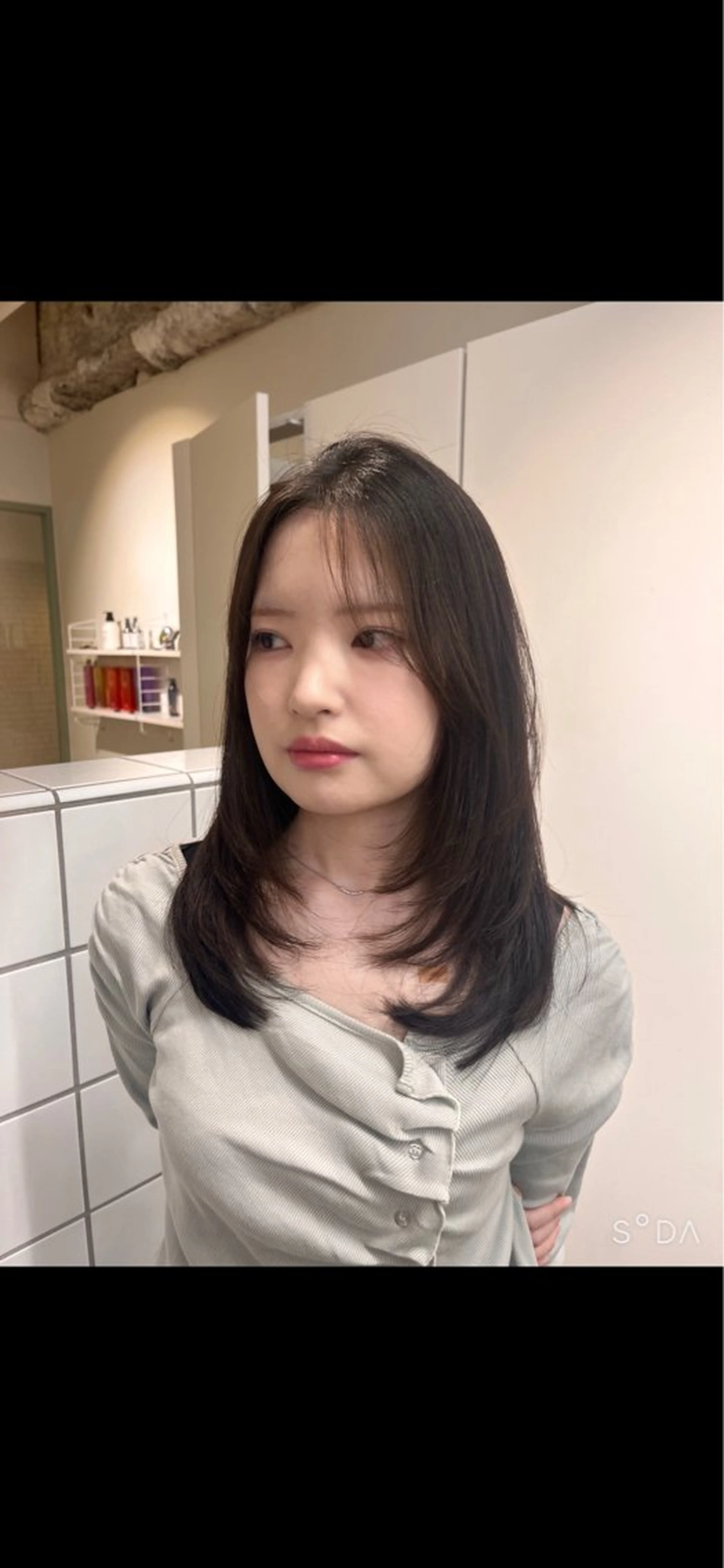 セミロング くびれヘア 顔周りカット 韓国風ヘア レイヤーカット カット トリートメント 縮毛/パーマ/カラー LUVISM佐藤里咲のヘアスタイル