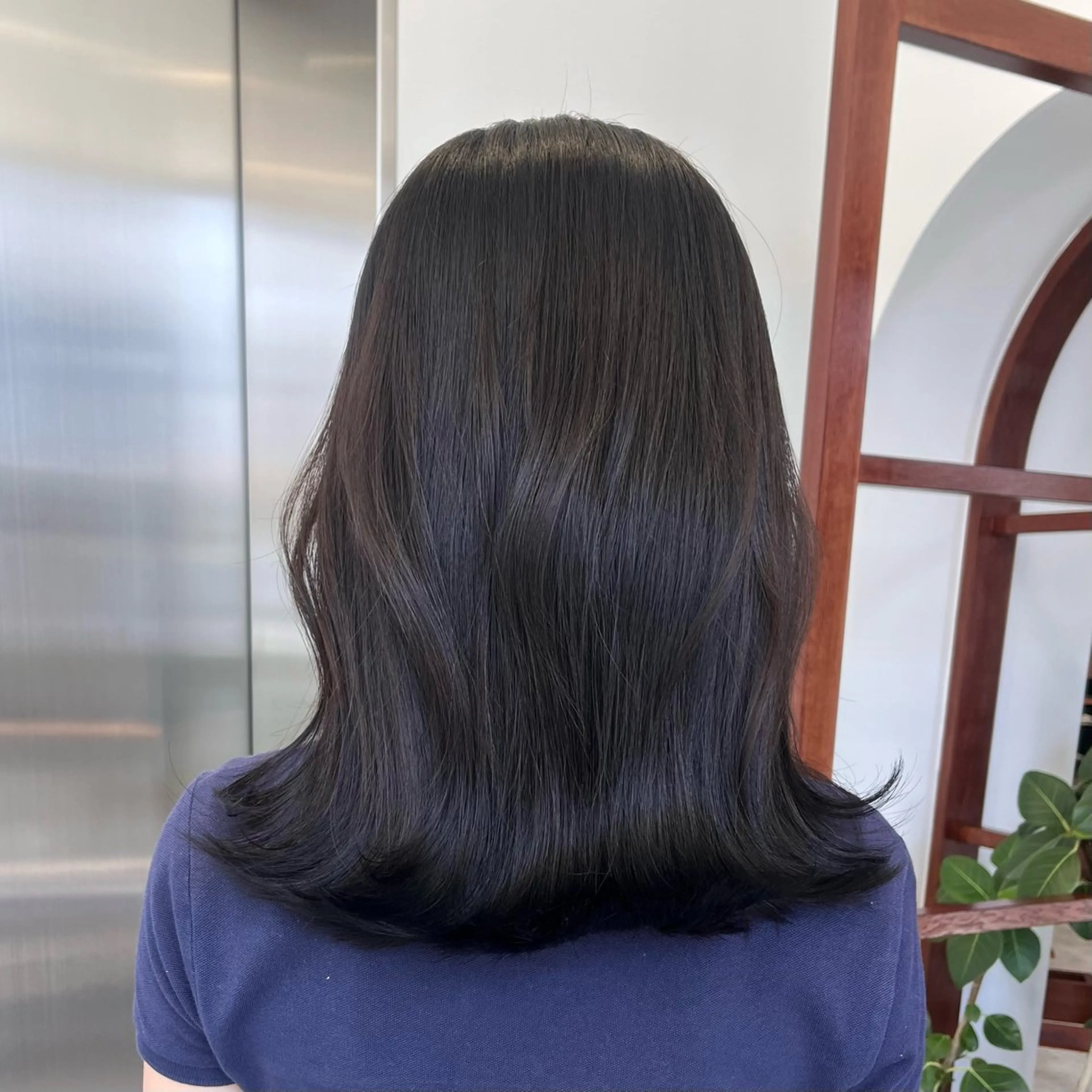 ミディアム カラー 透明感カラー suzu invitationのヘアスタイル