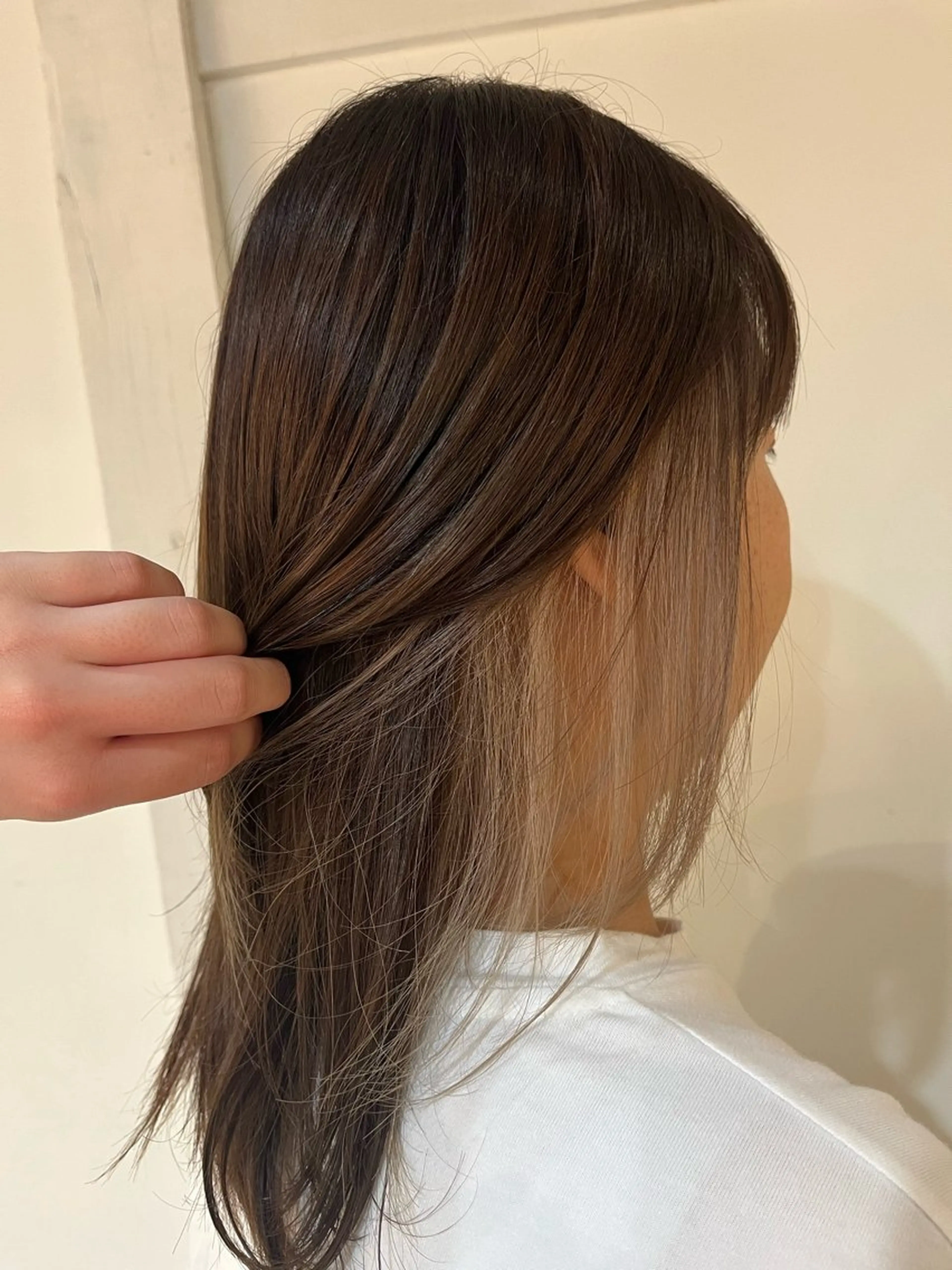 ミディアム 小久保 あかりのヘアスタイル