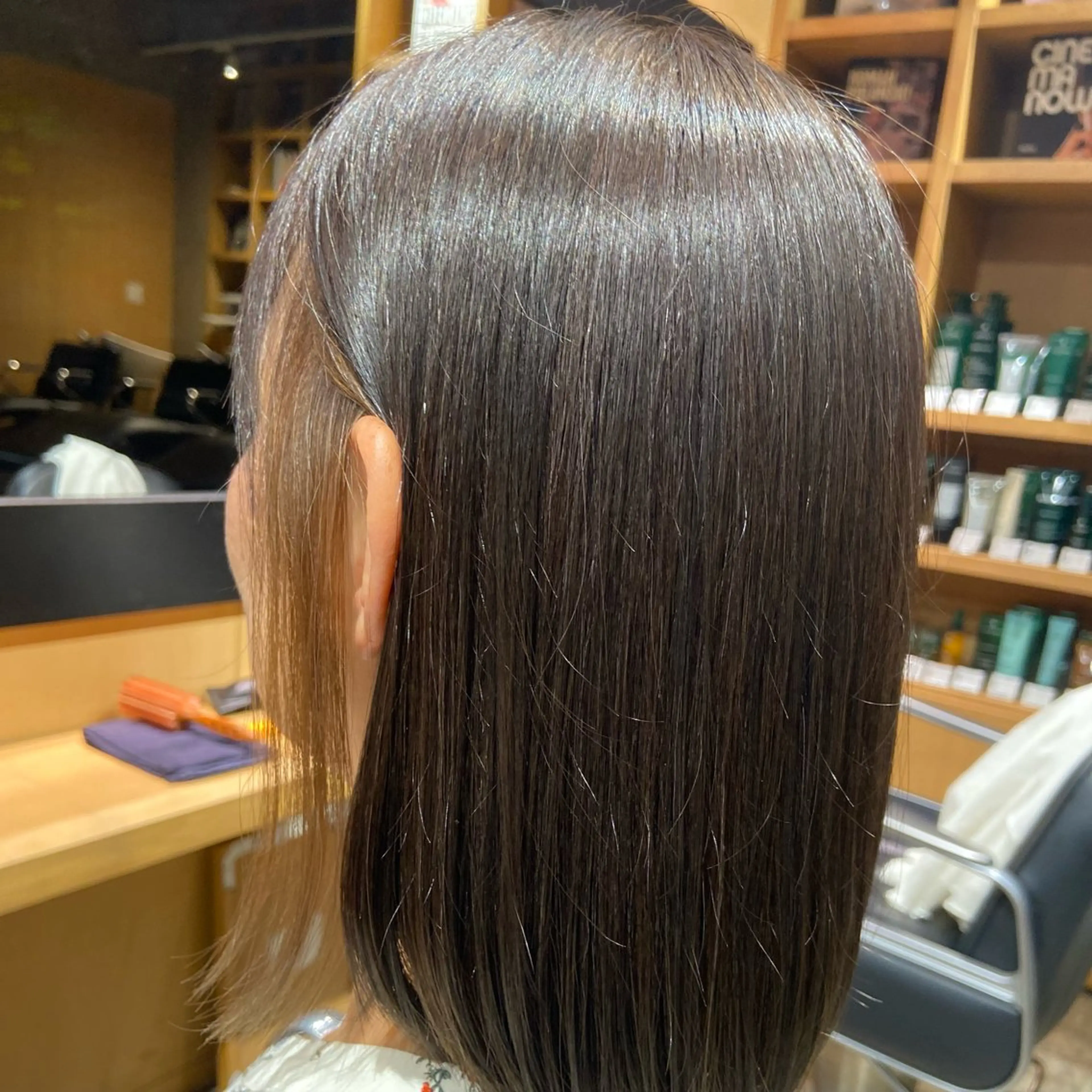 ミディアム カラー ブリーチ IWASHITA TAKESHIのヘアスタイル