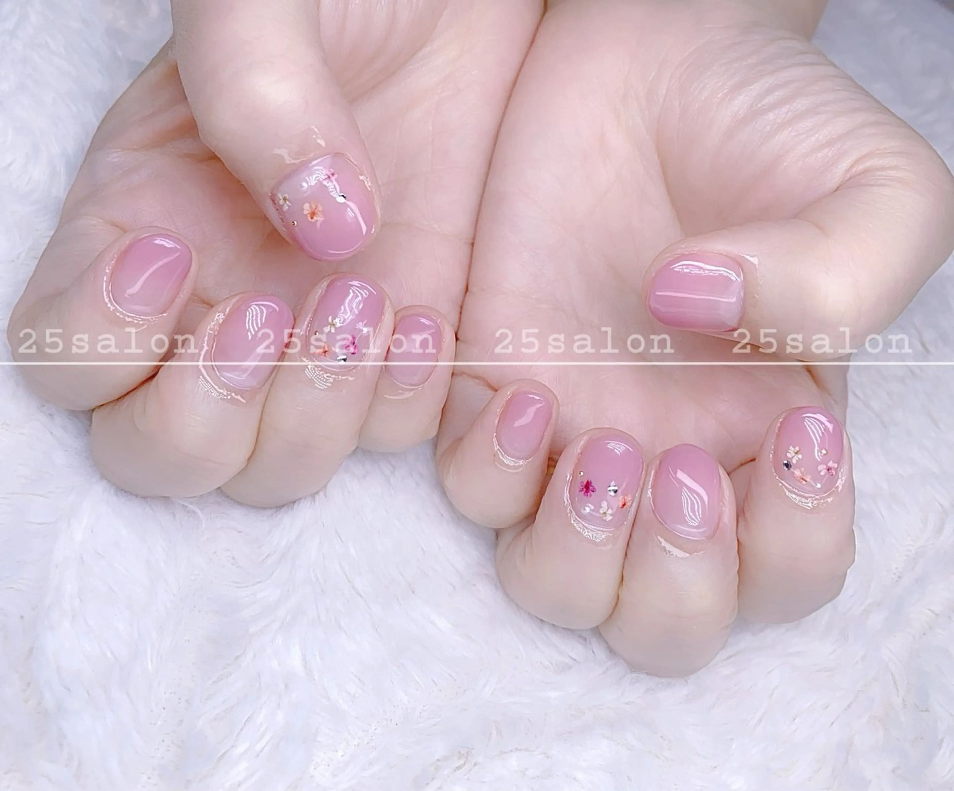 ネイル ジェルネイル 韓国ネイル ニュアンスネイル パラジェル ワンホンネイル 2 5のマツエク・マツパデザイン