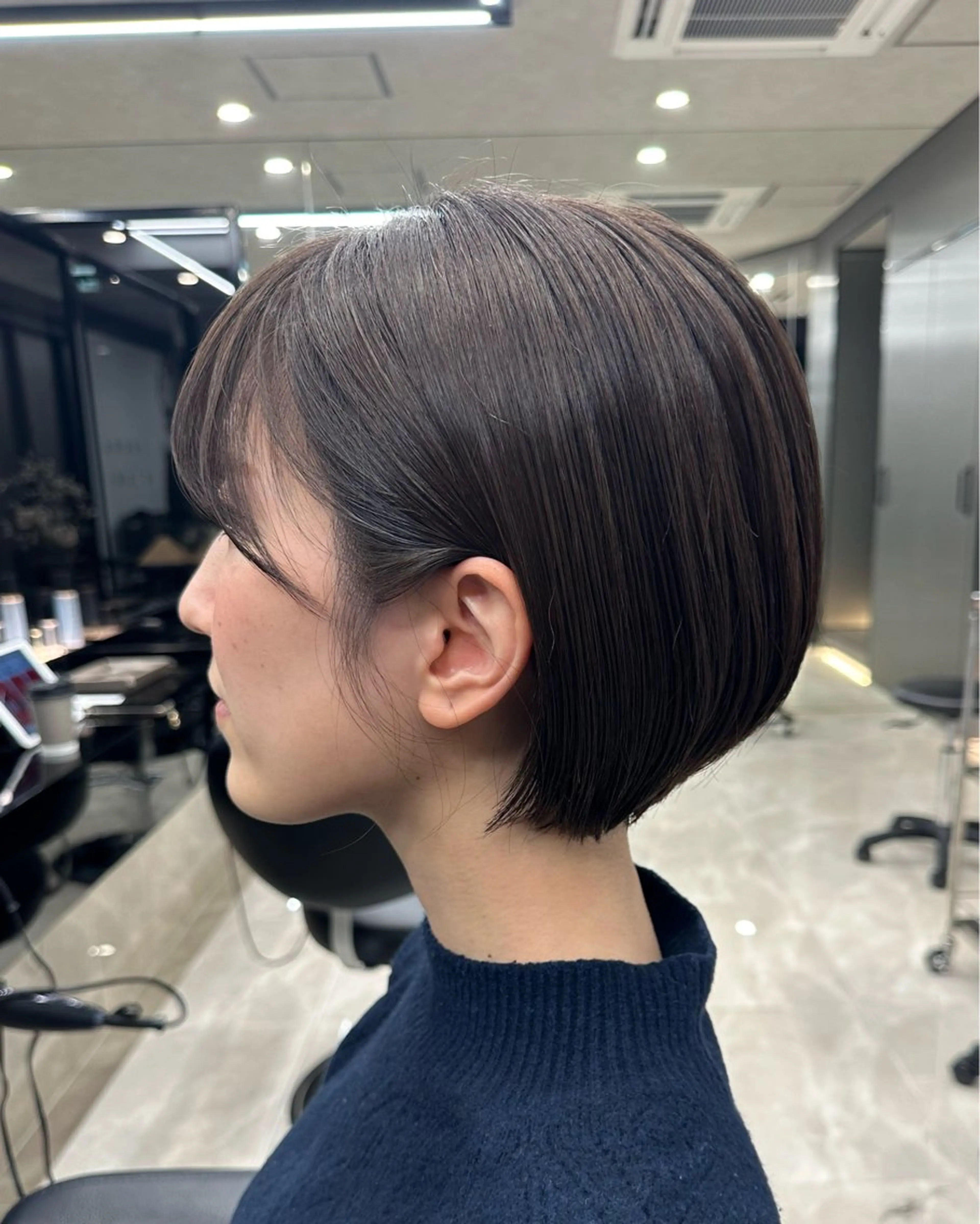 ショート カラー ショートボブ 丸みショート アッシュ ベージュカラー ボブ カット ヘアカラー トリートメント Memoriese 表参道のヘアスタイル