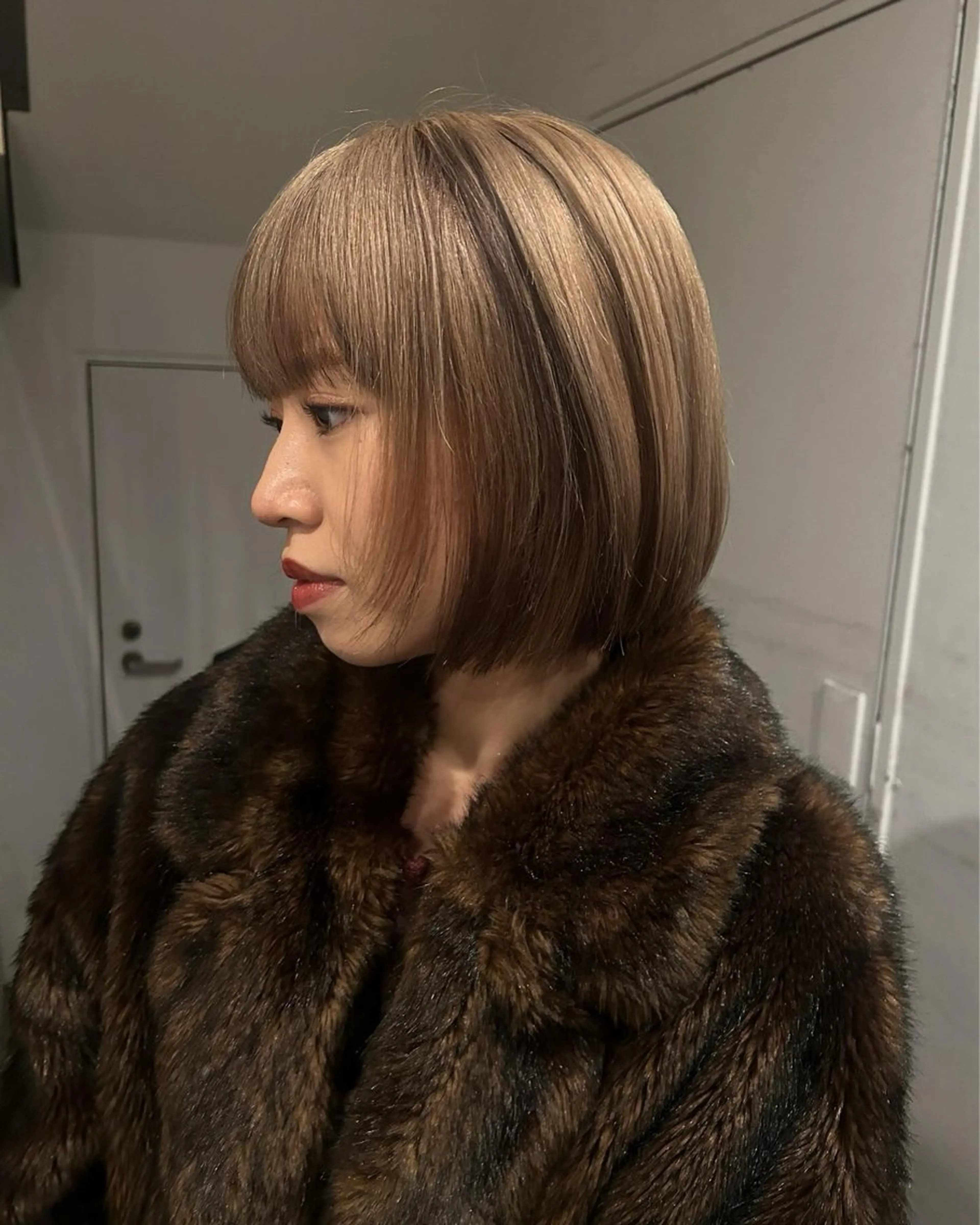 ショート カラー hen所属・心斎橋/レイヤー/ ブリーチ/モエのヘアスタイル