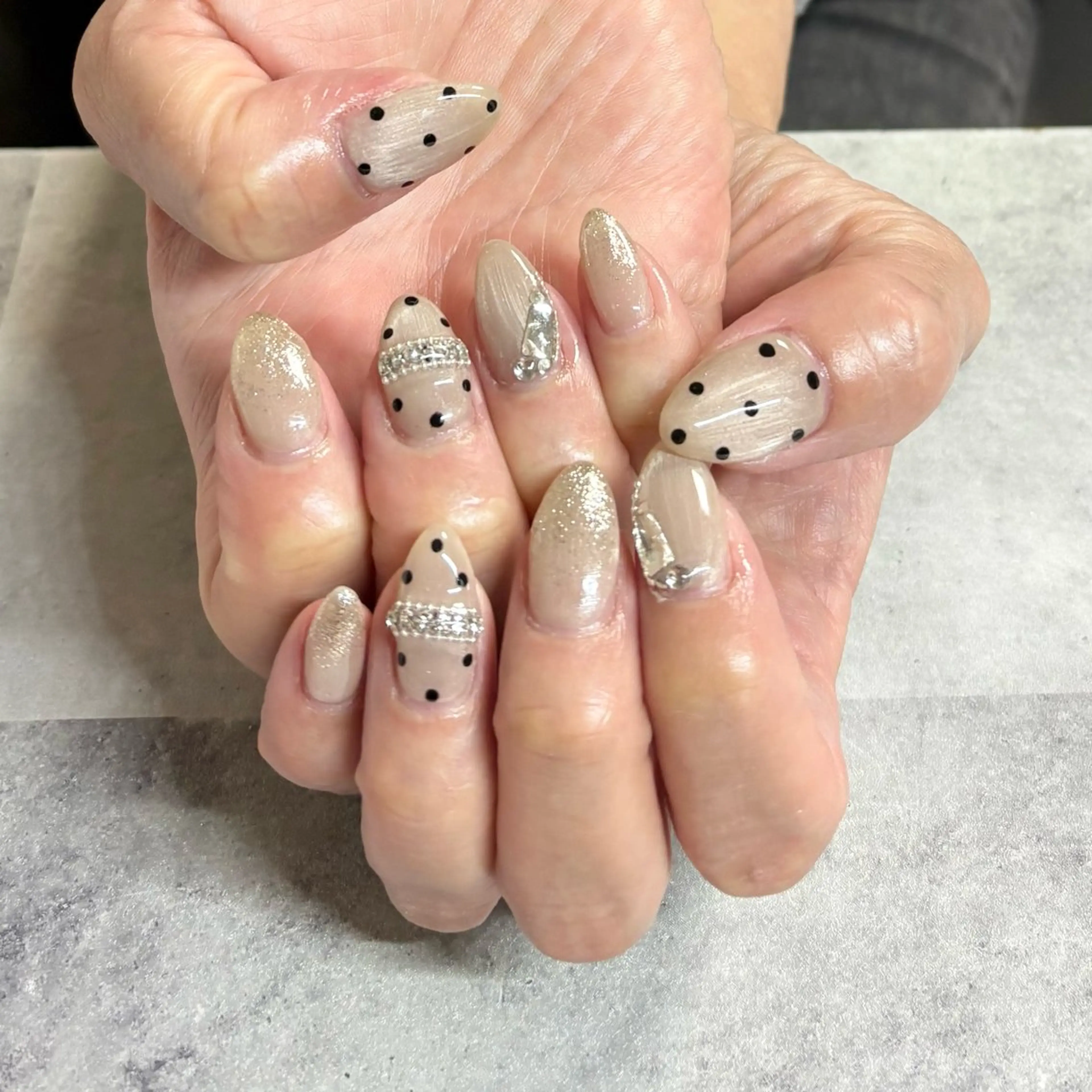 ネイル FELICE ﾌｪﾘｰﾁｪのネイルデザイン