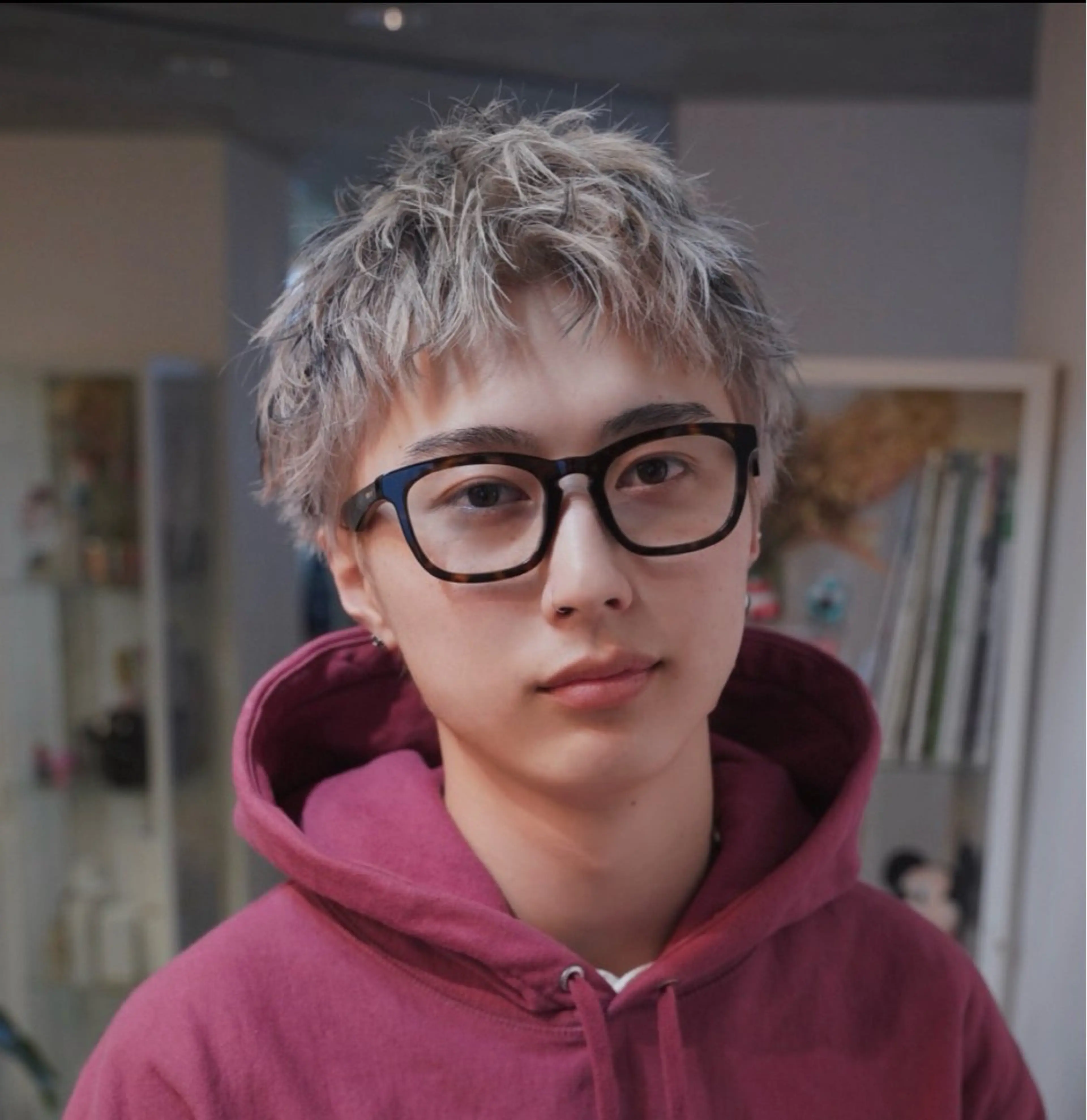 ショート カラー 黒髪 ハイトーンカラー 今だけカットカラー 無料！/陽平のヘアスタイル