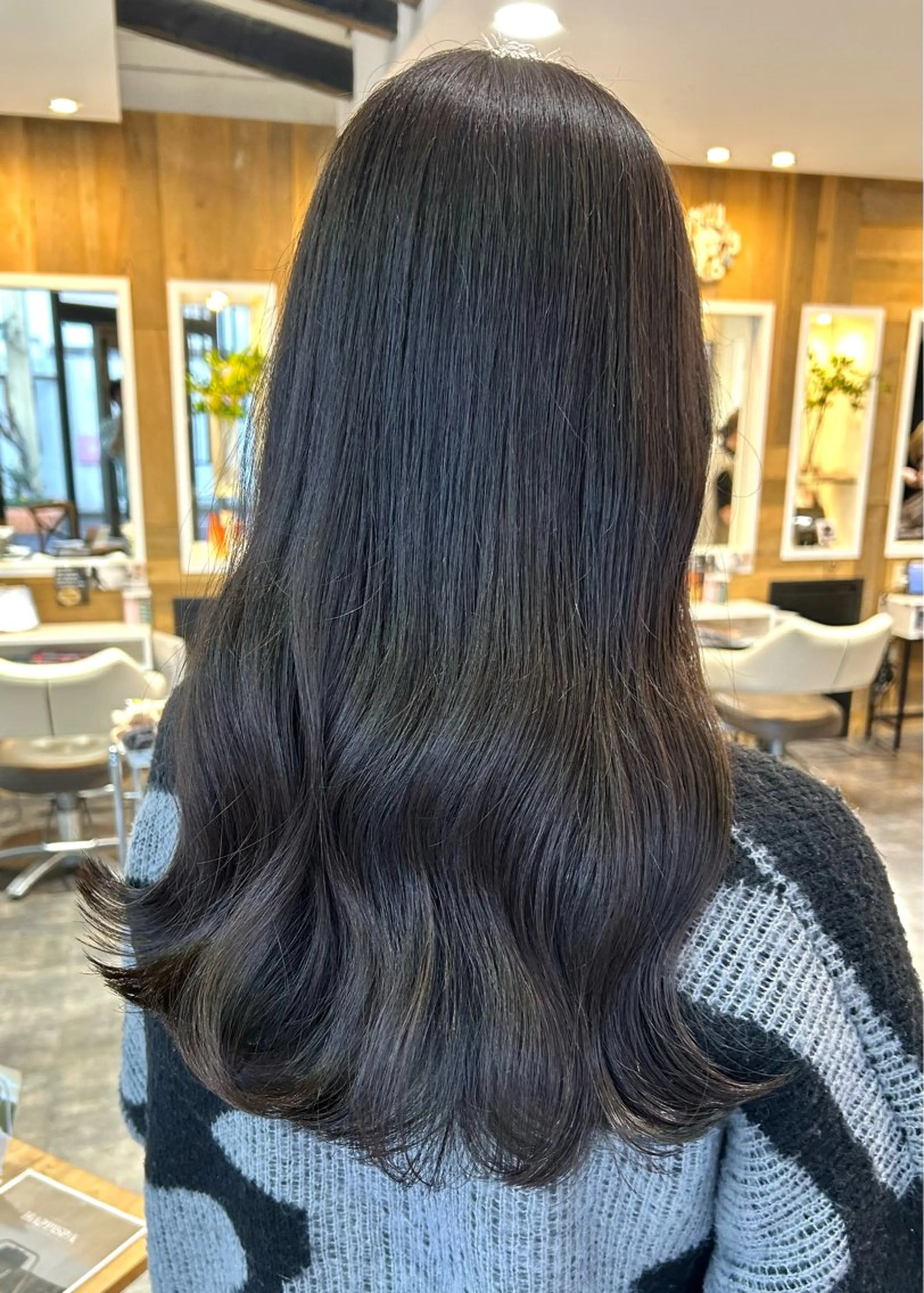 セミロング カラーモデル募集中 美容室ハピスのヘアスタイル