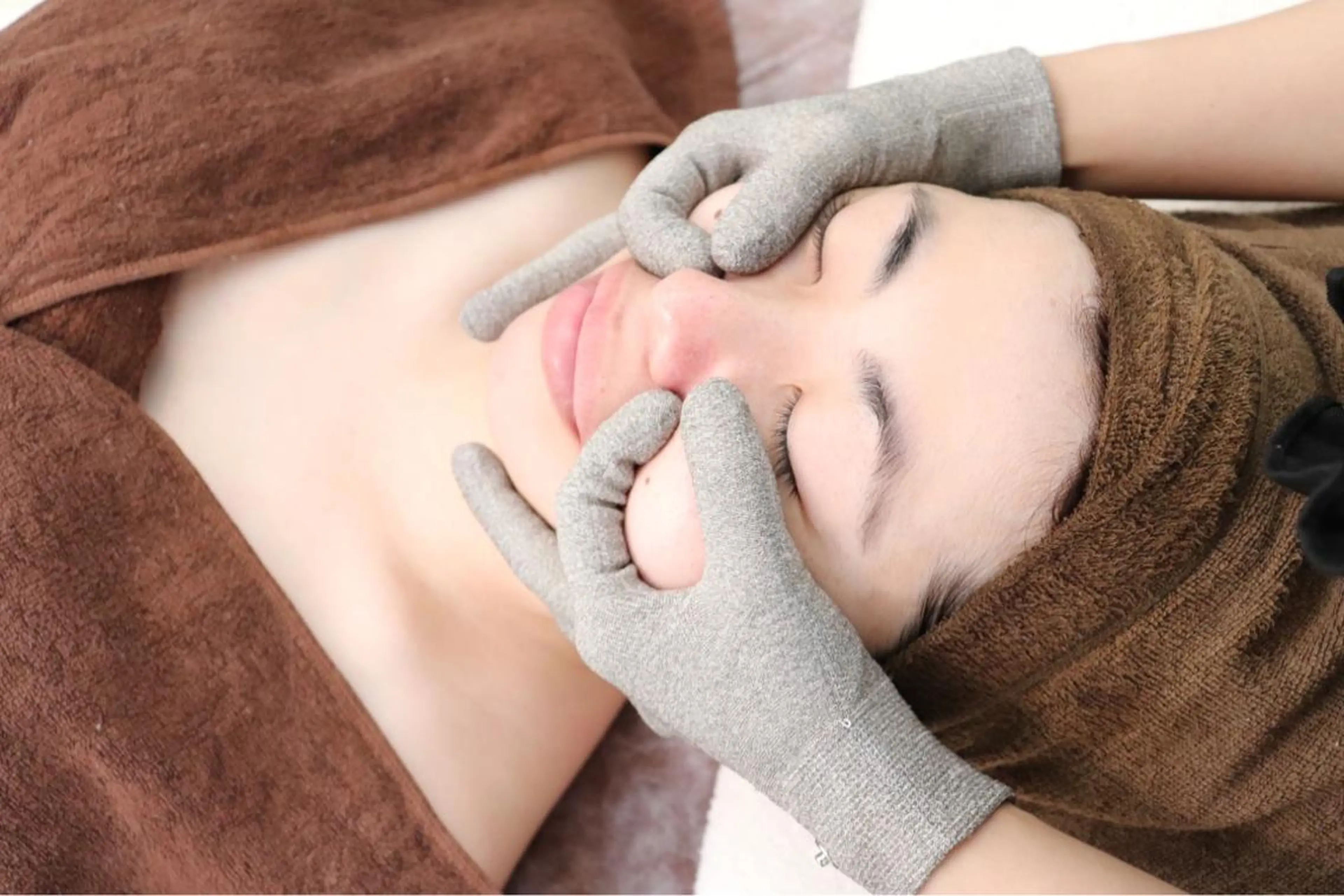 毛穴ツヤ肌専門    Lipulaのエステ・リラクイメージ