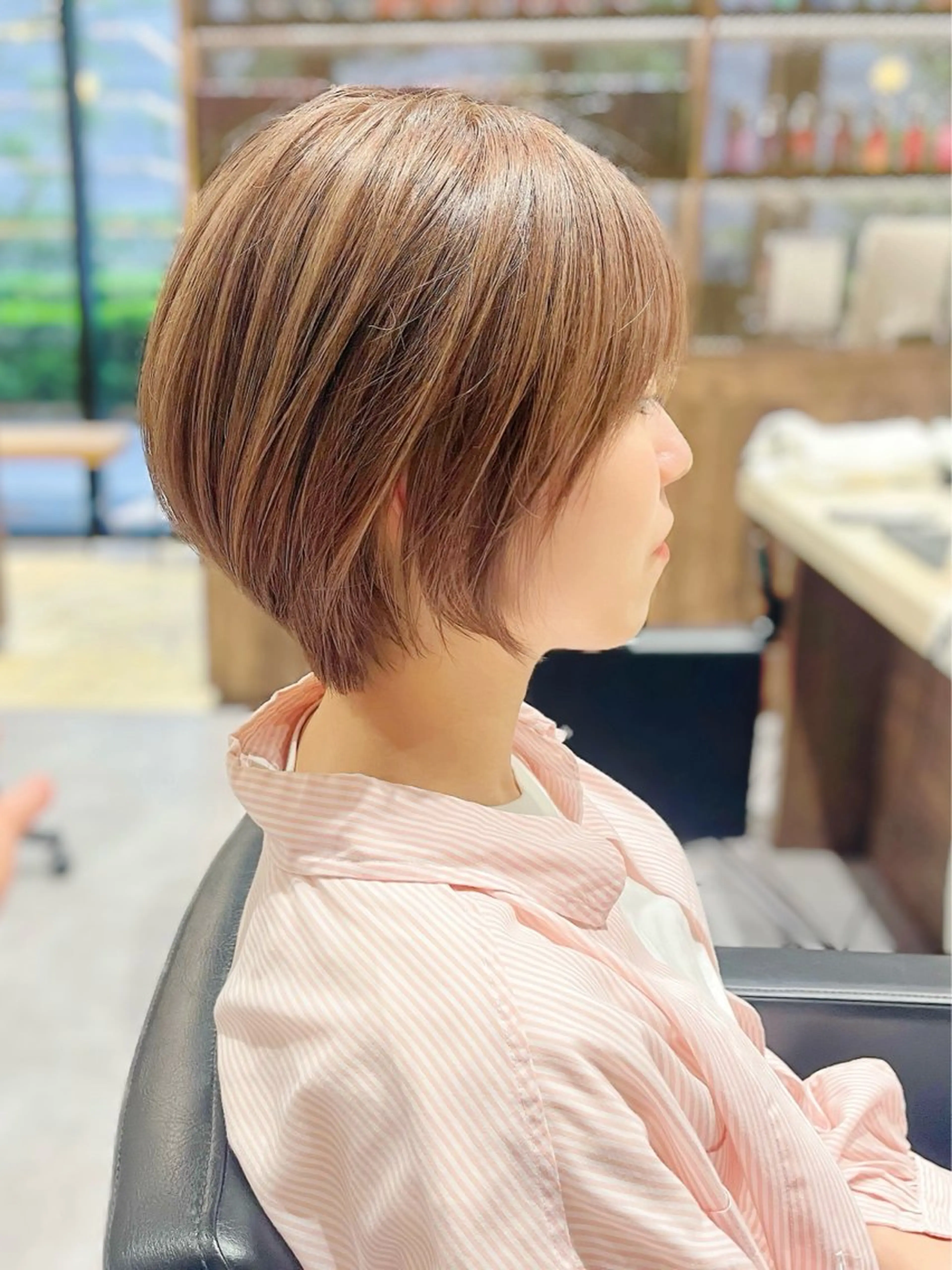 ショート カラー カット GIEN 末吉 海斗のヘアスタイル