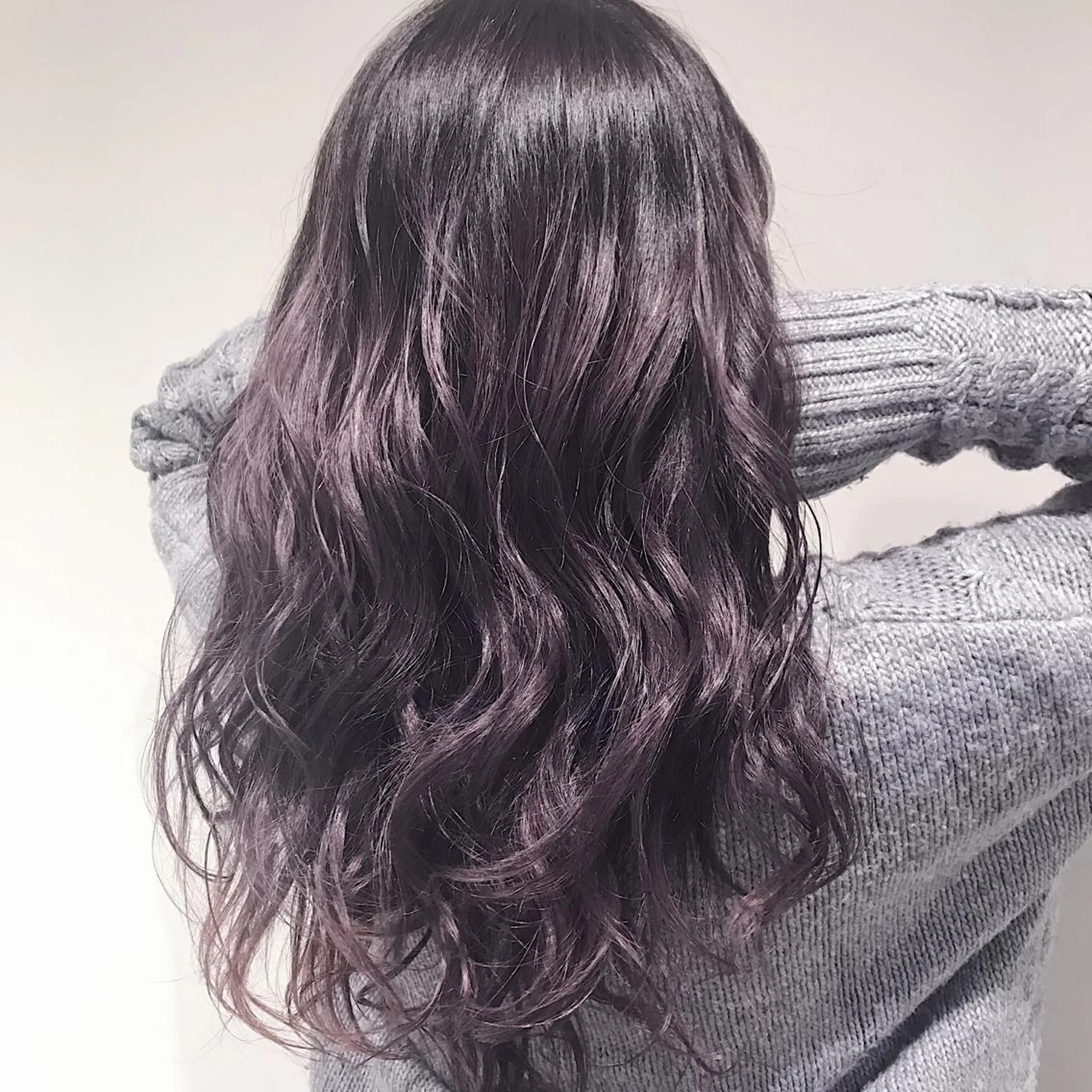 ロング カラー ヘアアレンジ Zina渋谷エリア マネージャShionのヘアスタイル