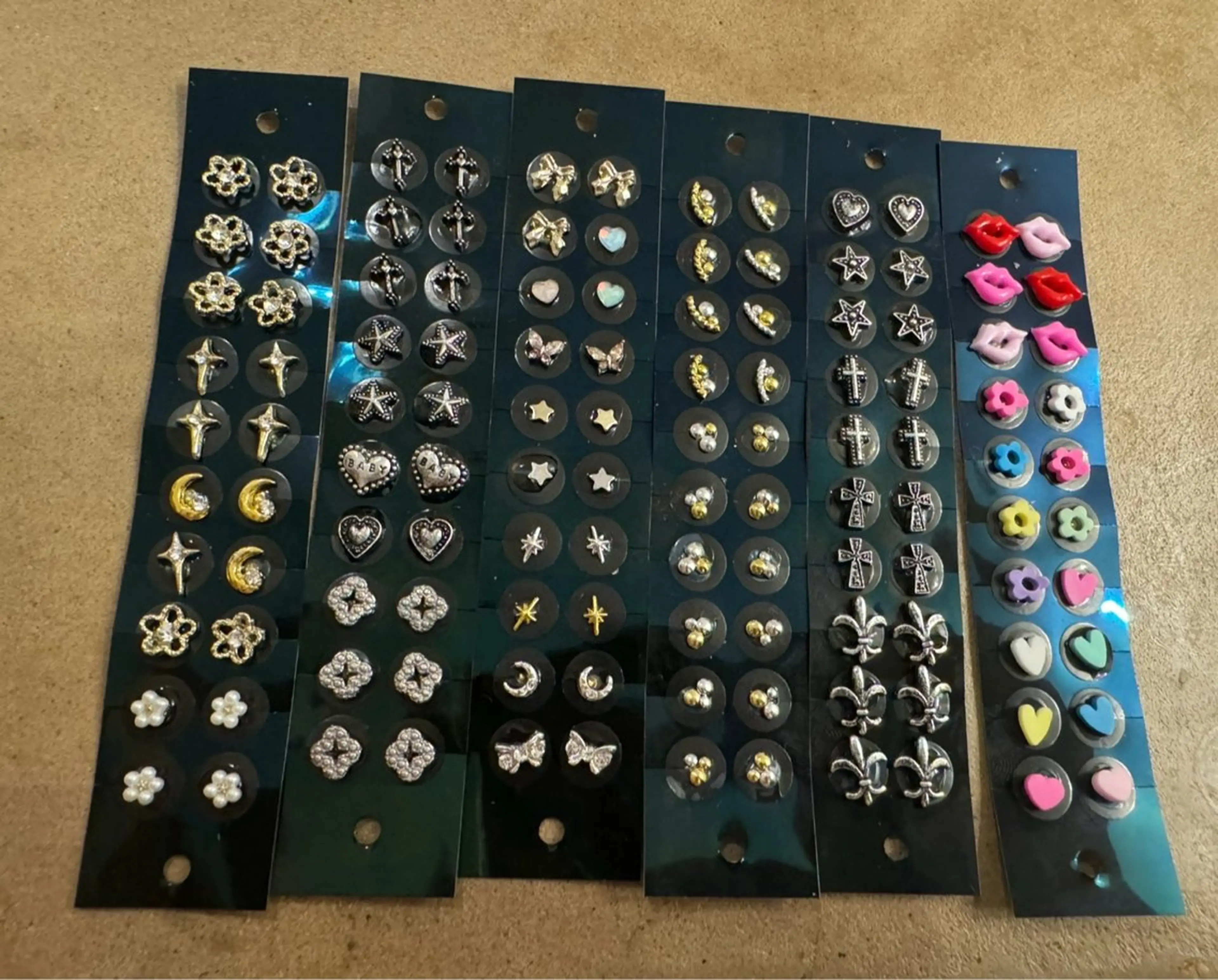 LAVISH nail salonのネイルデザイン