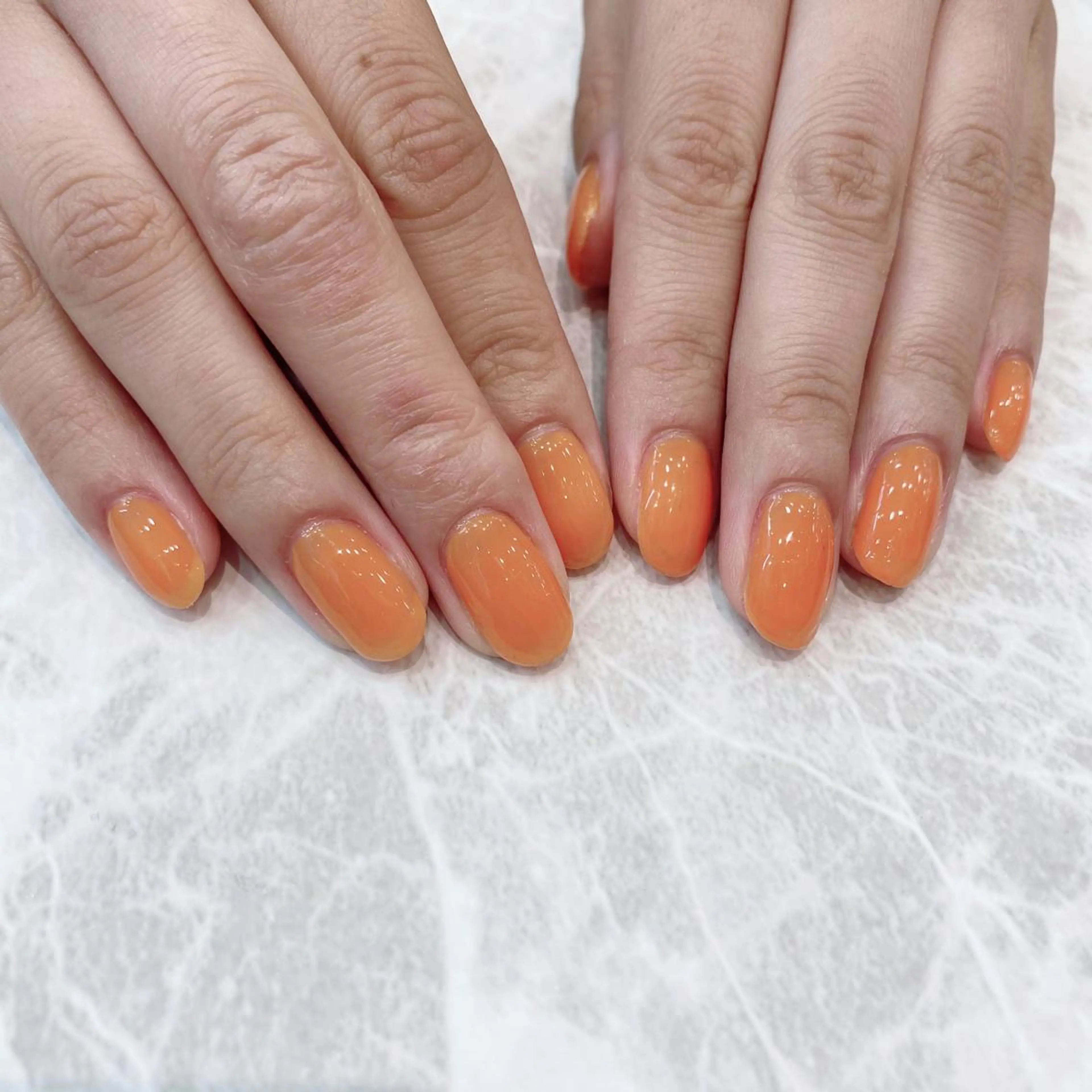 ネイル オレンジ 関谷 真登佳のネイルデザイン