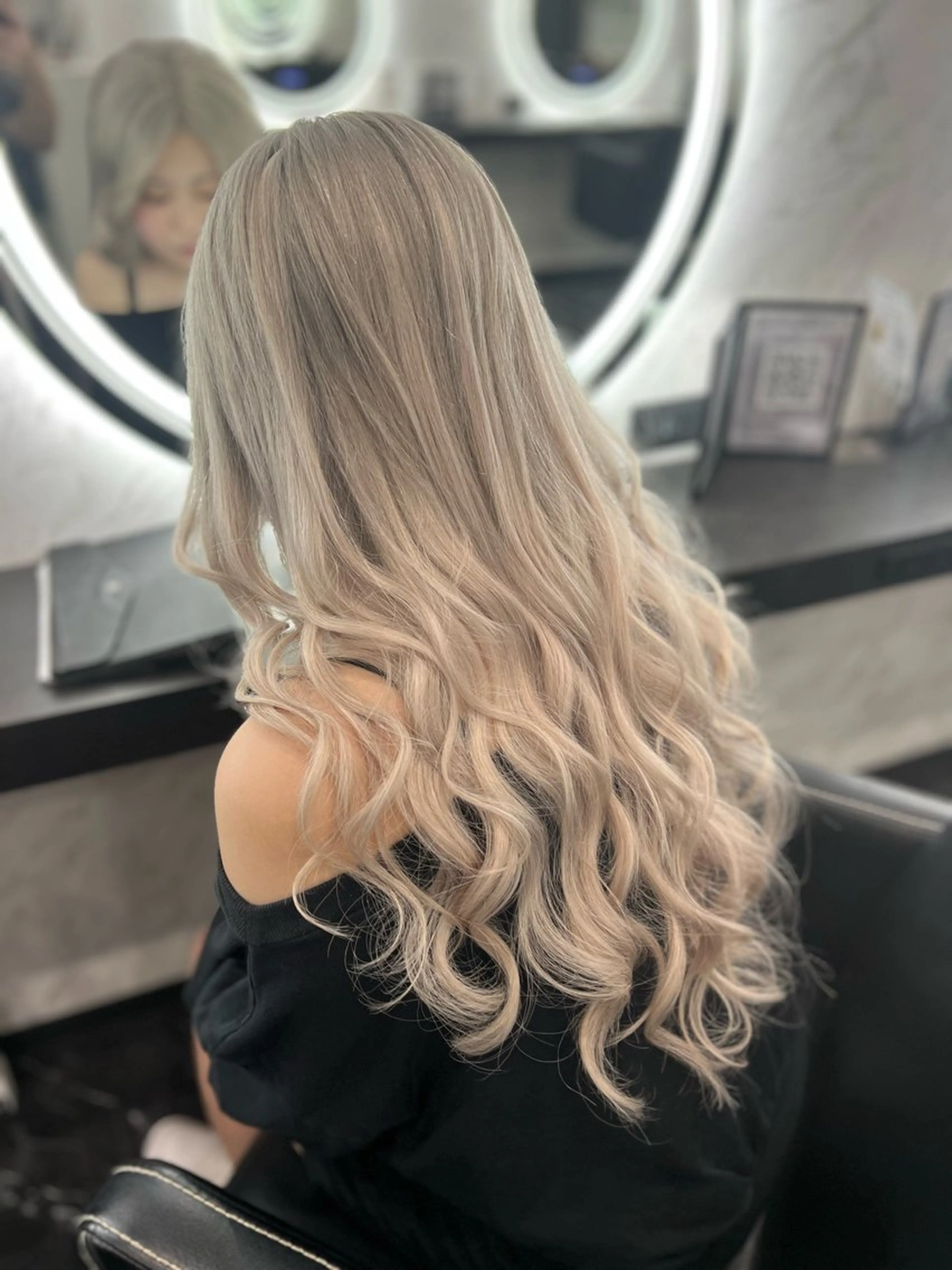 ロング 山北 優姫のヘアスタイル