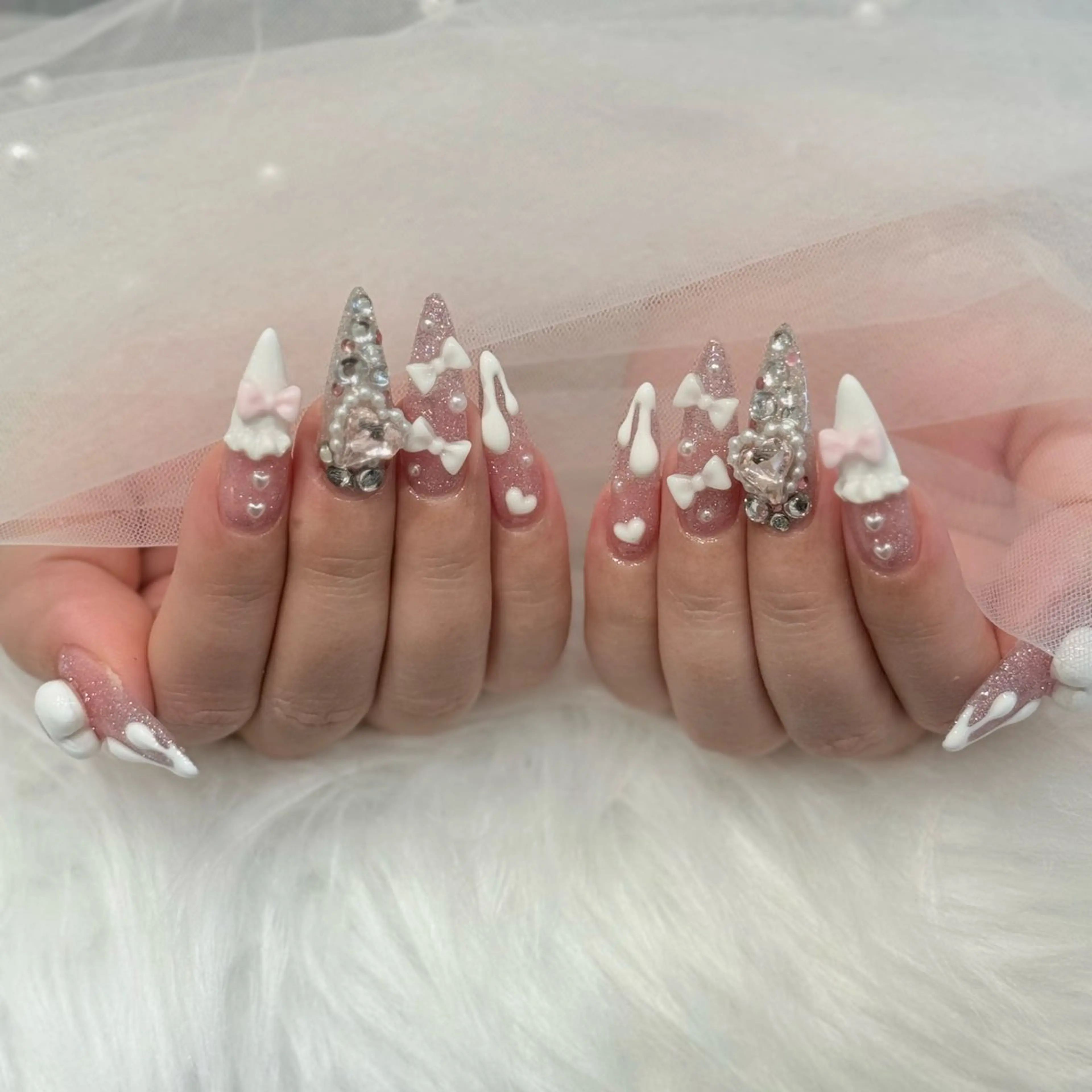 ネイル フレンチネイル ロングネイル マグネットネイル スカルプネイル スーパーロングネイル ハンドネイル ハンドケア Nihonthy Nail 新宿のネイルデザイン