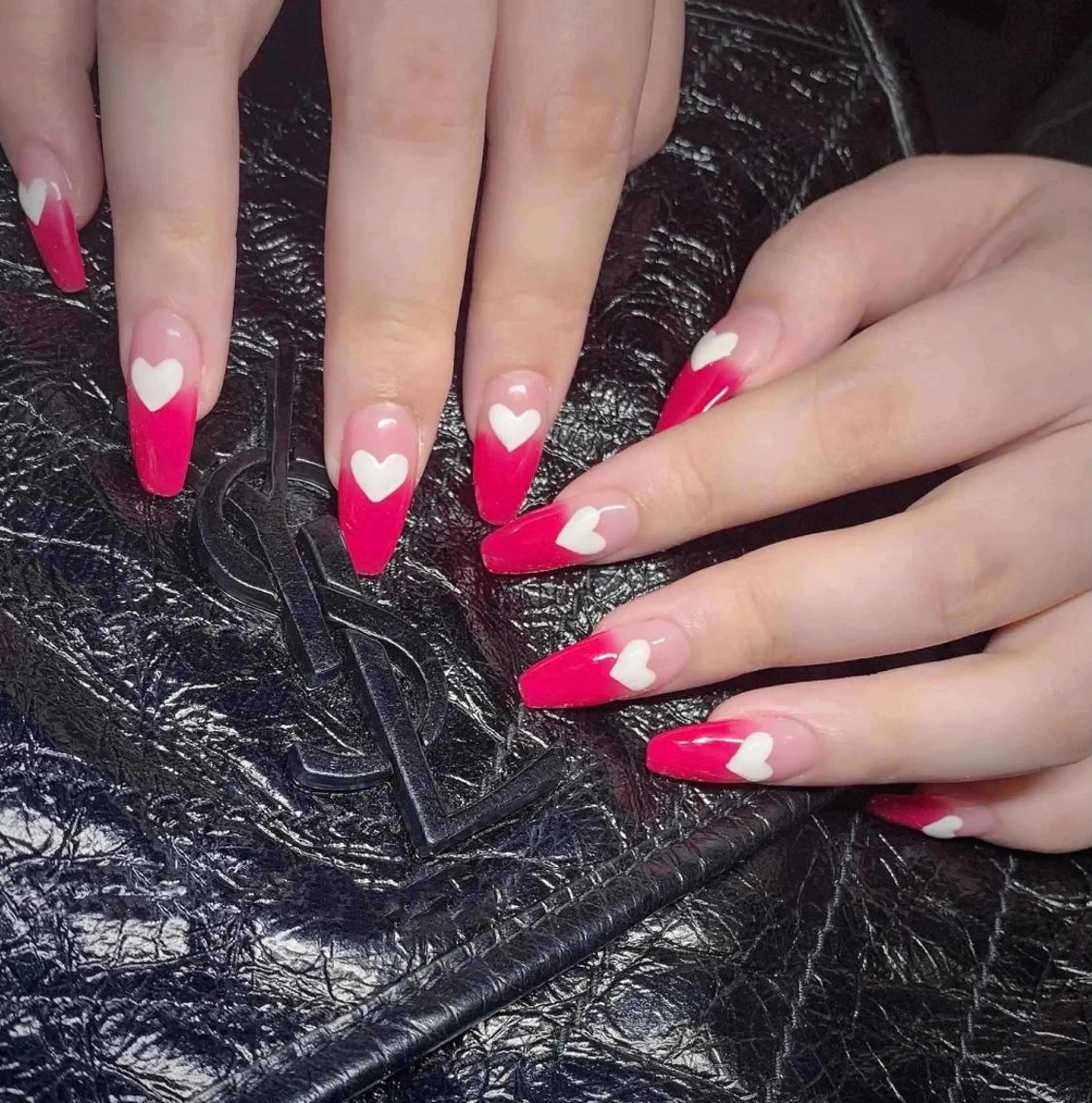 ネイル ハンドネイル Queens ciciのネイルデザイン