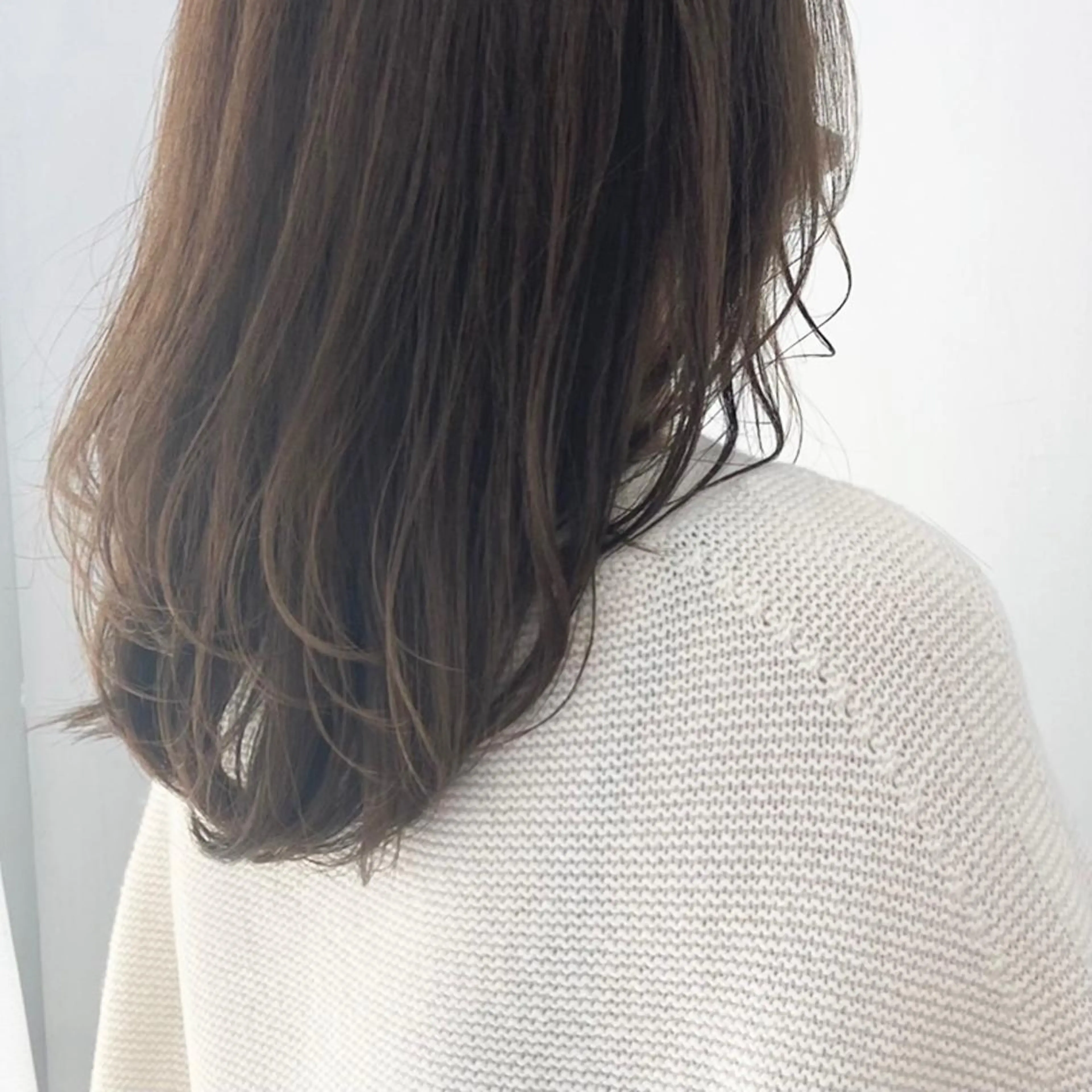 セミロング カラー パーマ ヘアアレンジ メンズ キッズ ネイル マツエク・マツパ カット ヘアカラー レイヤーカット 🌿透け感カラーのヘアスタイル
