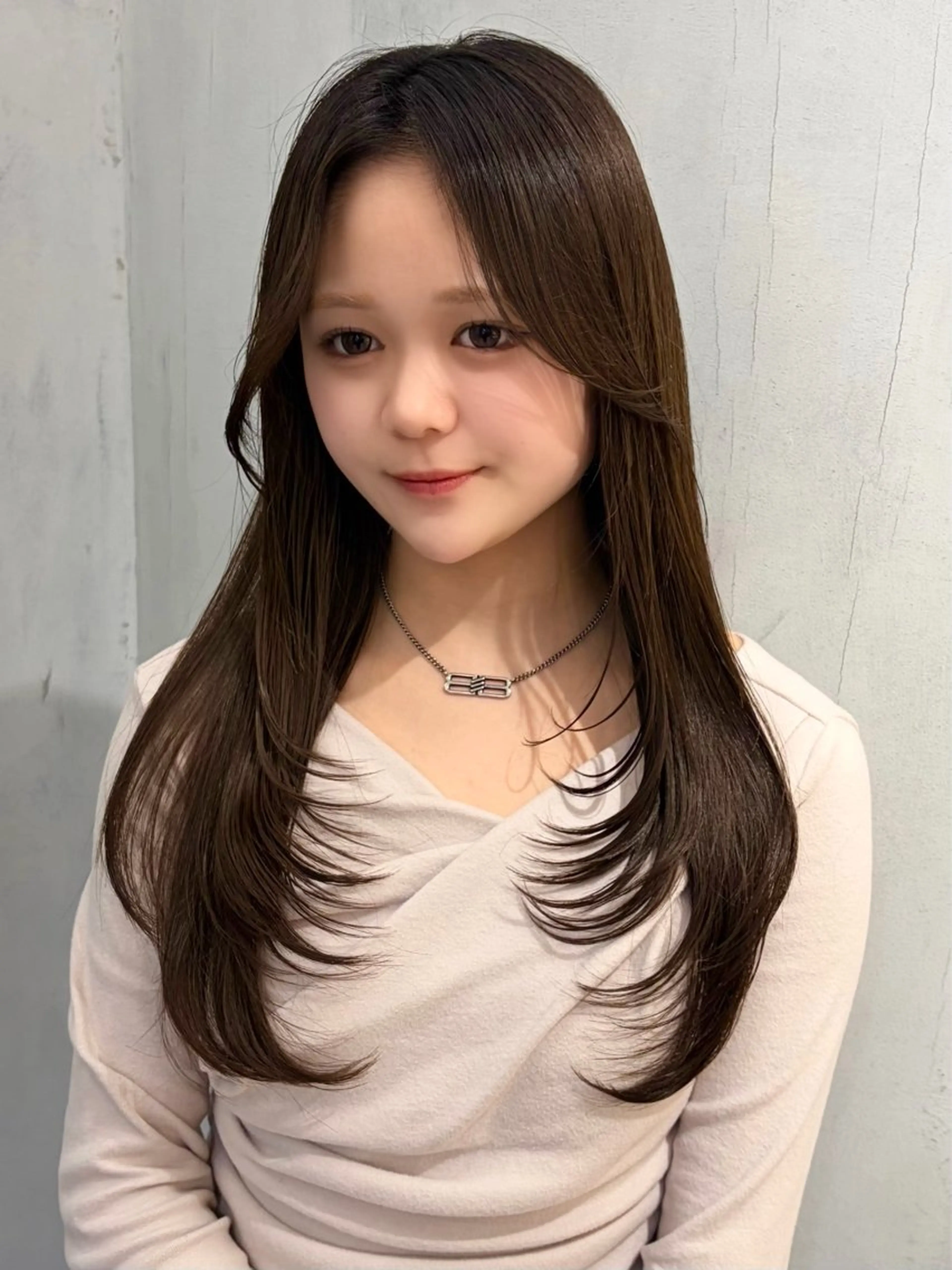 ロング レイヤーカット 𝙆𝙖𝙞🎀🩶 レイヤー/縮毛矯正のヘアスタイル