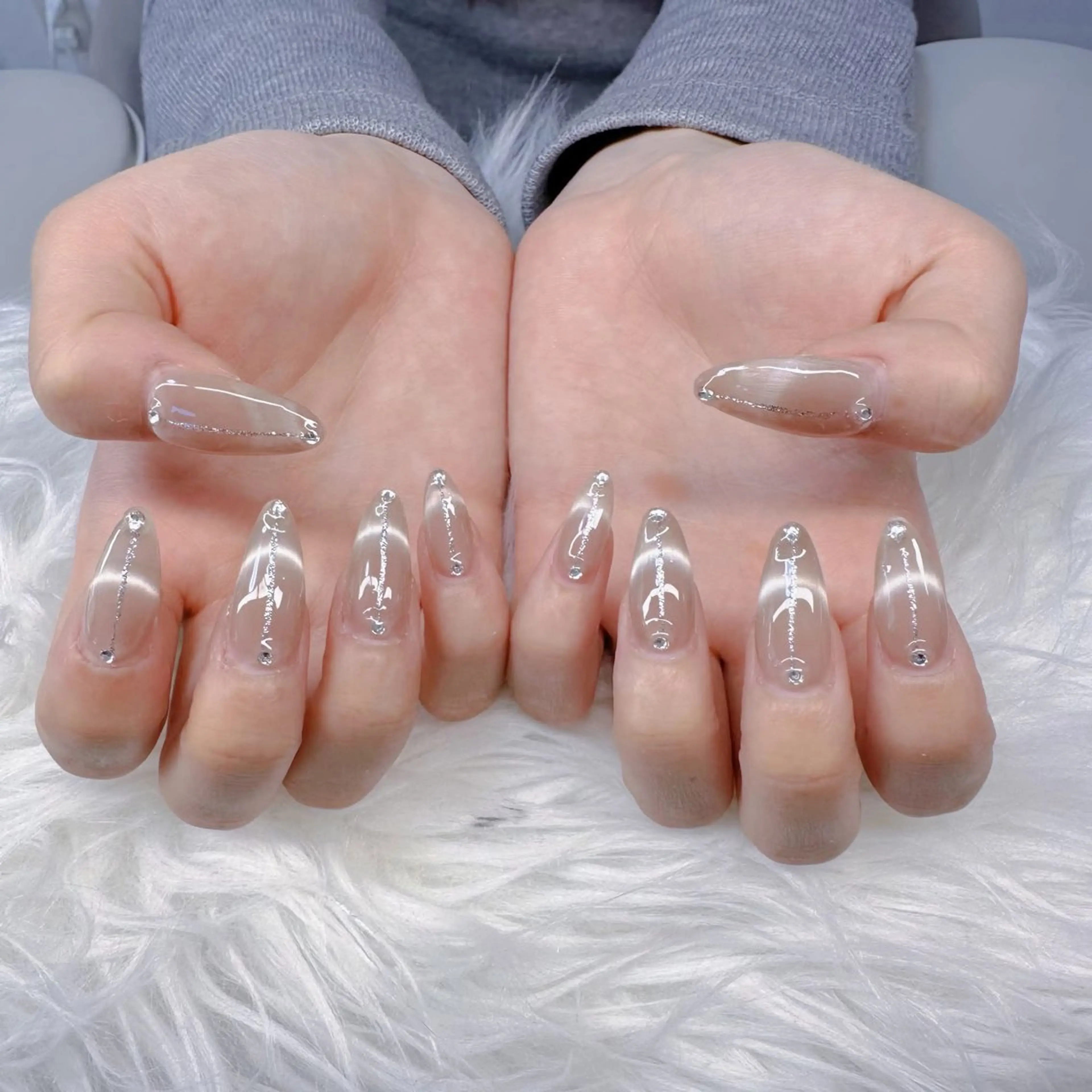 ネイル ハンドネイル T.Lee Nail Lilyのネイルデザイン