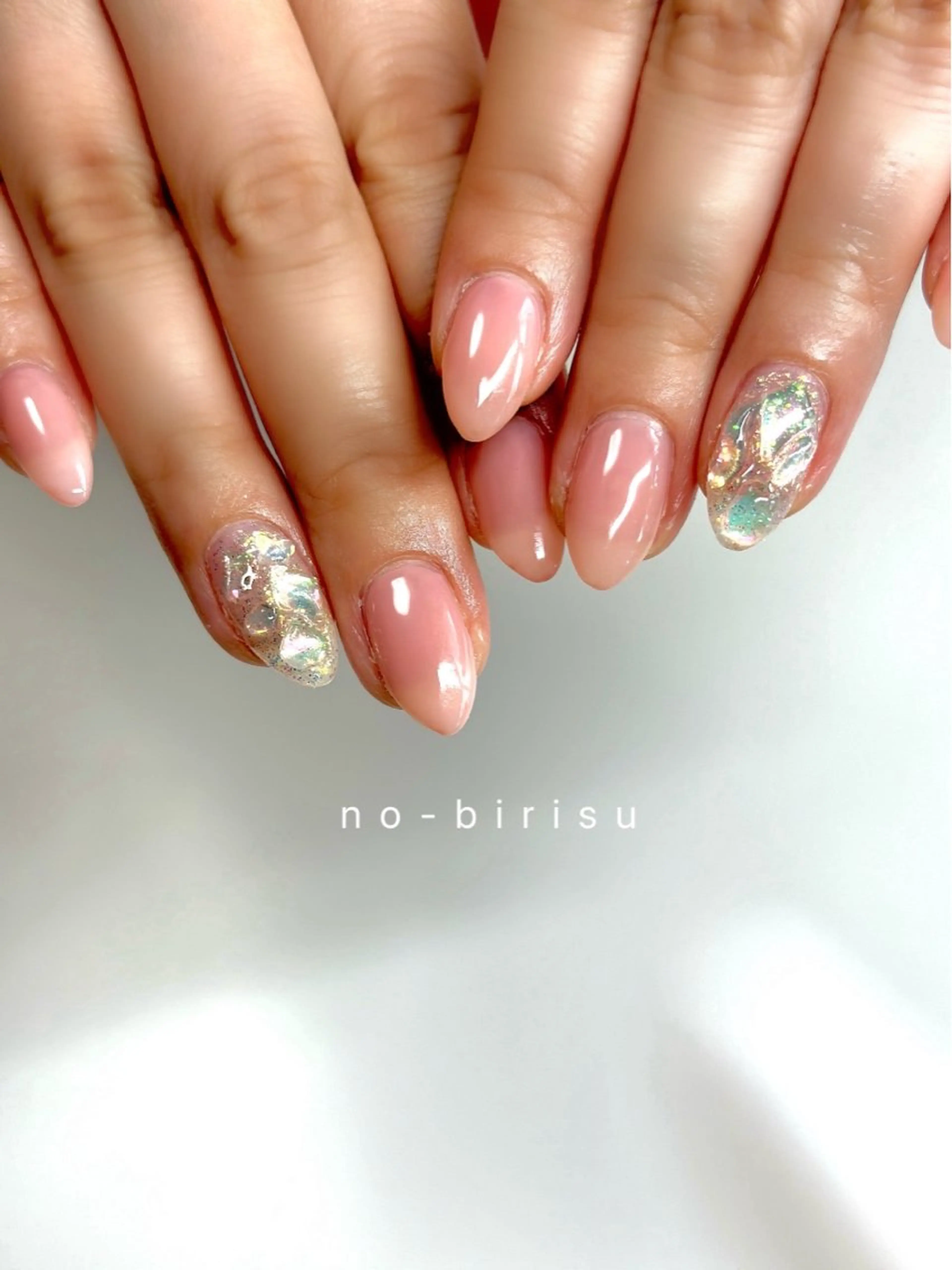 ネイル ストーンネイル ハンドネイル no-birisu nailのネイルデザイン
