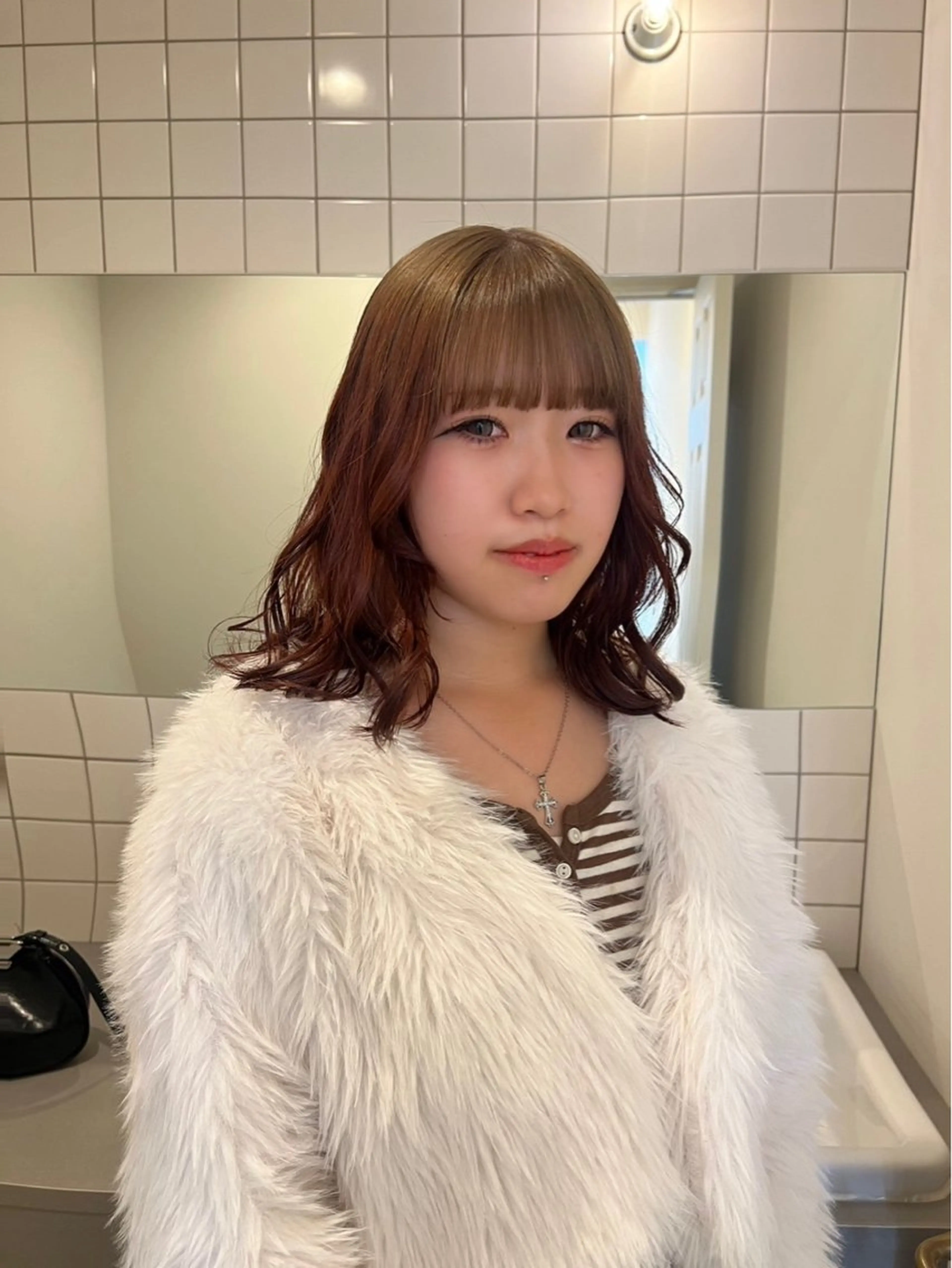 カラー yuka/ロング/ レイヤーカットモデルのヘアスタイル