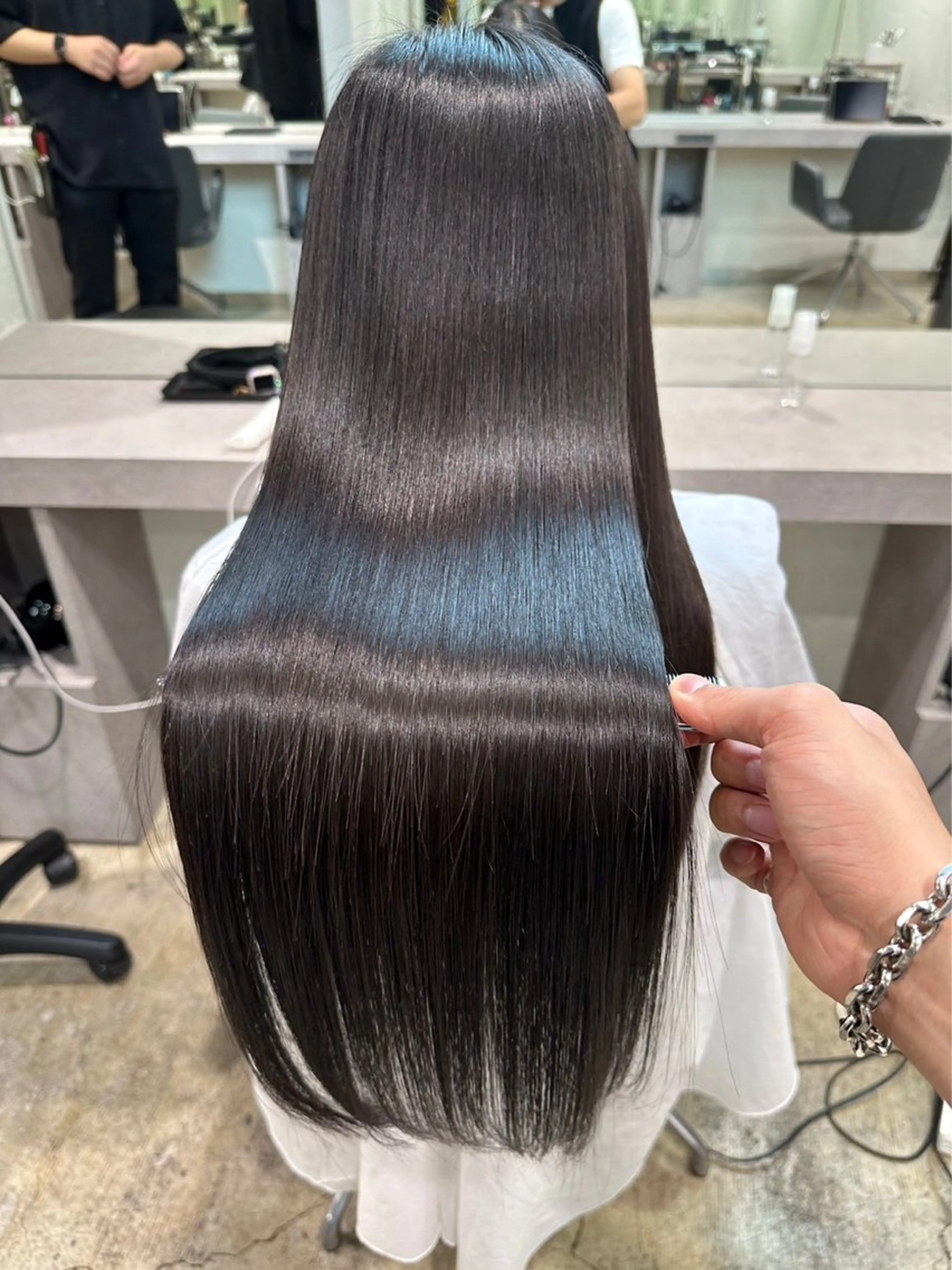 ロング 【ヤバ髪から美髪へ】 縮毛矯正特化アチワのヘアスタイル