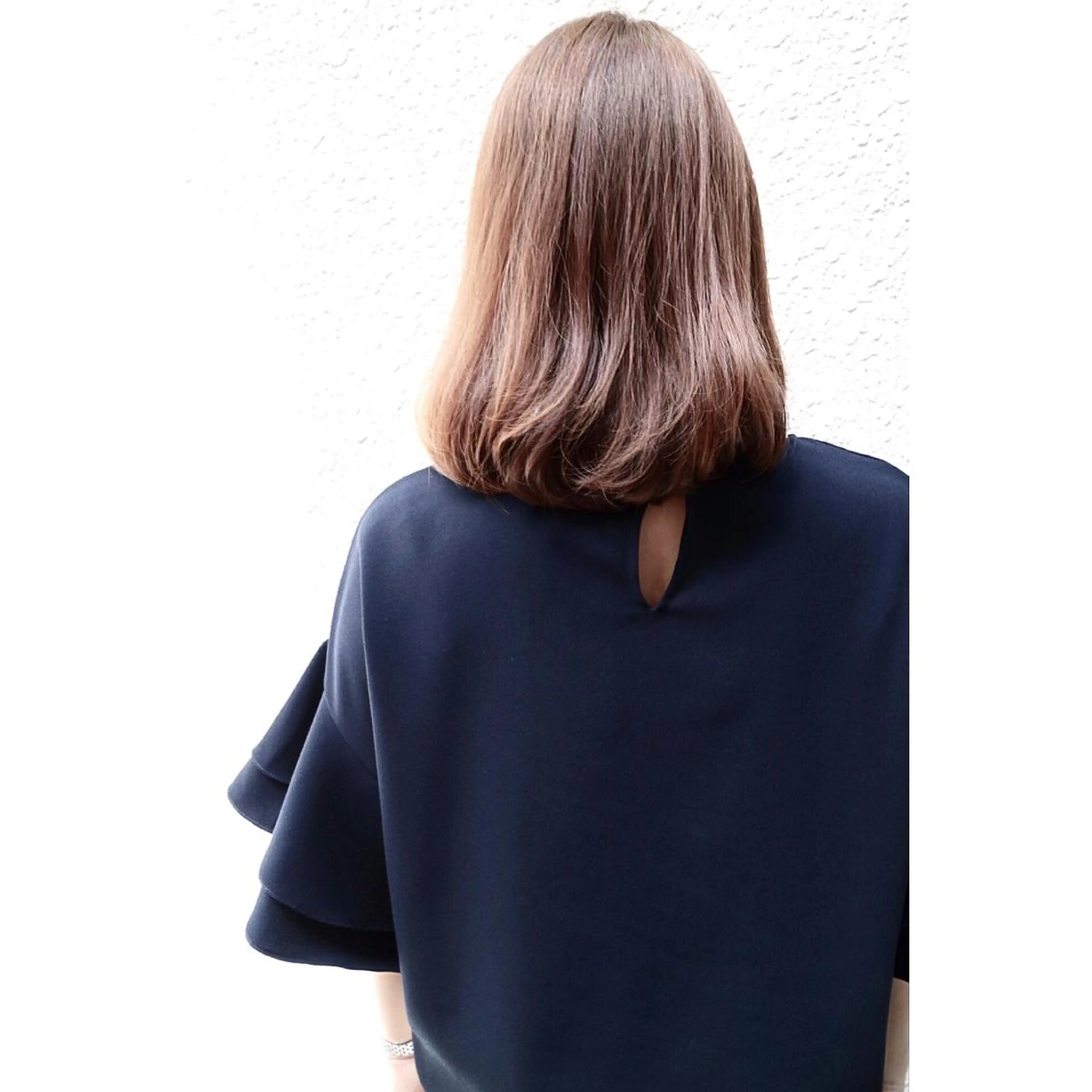 ミディアム カラー イルミナカラー トリートメント OFF YUYAのヘアスタイル