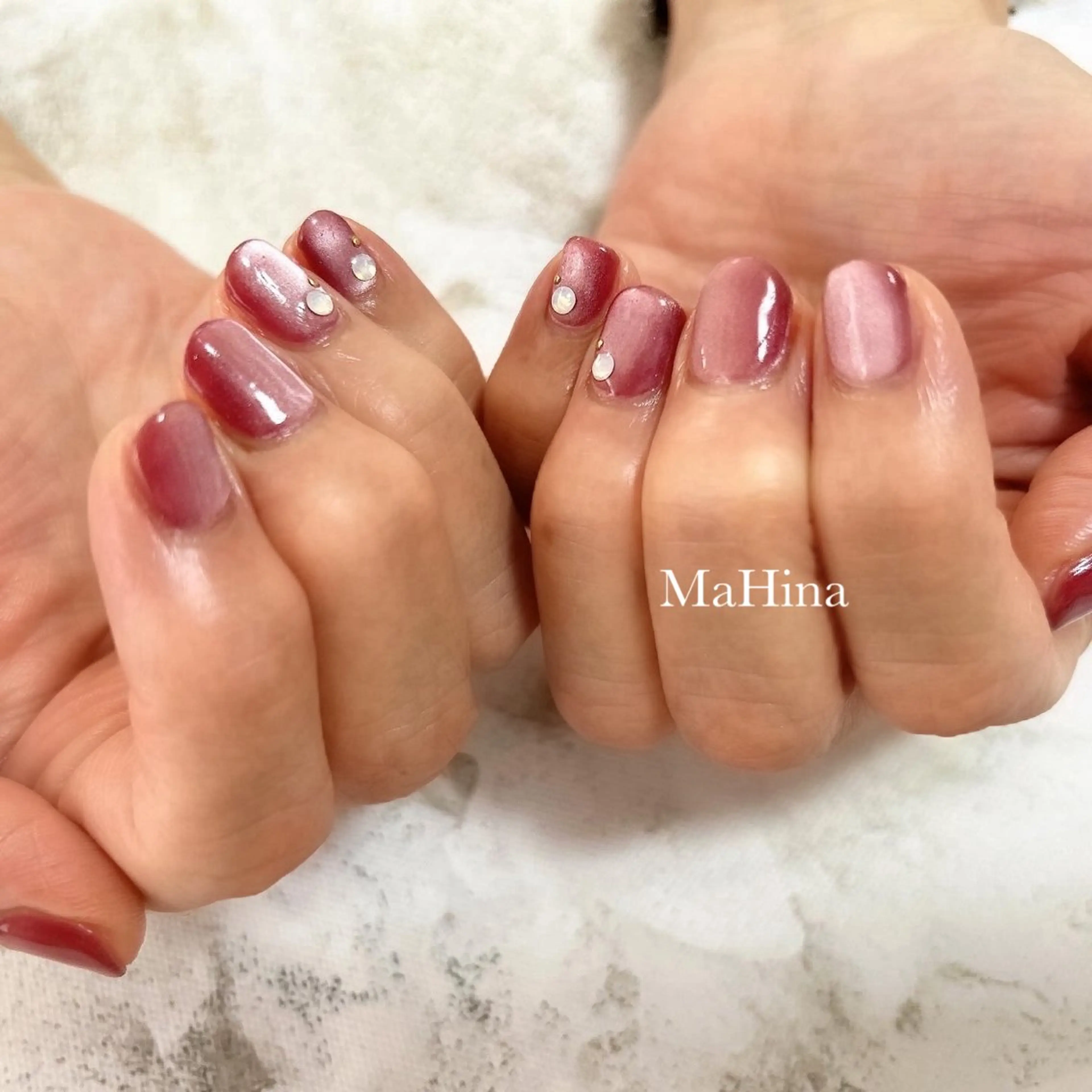 ネイル ジェルネイル マグネットネイル ワンカラーネイル 夏ネイル MaHina🌙 salonのネイルデザイン