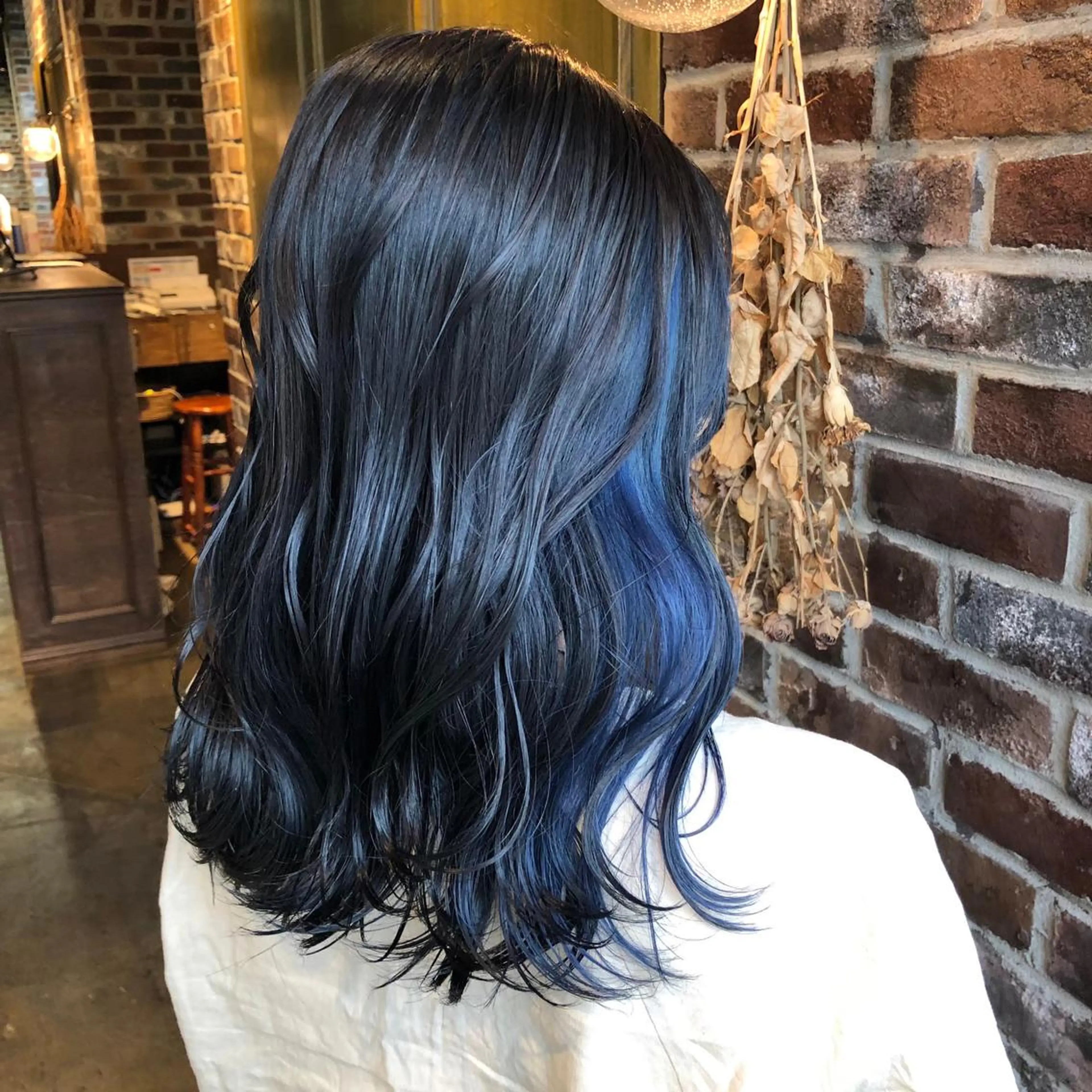 ミディアム カラー ブルーカラー 🌿ガクト 🌿艶髪透明感のヘアスタイル