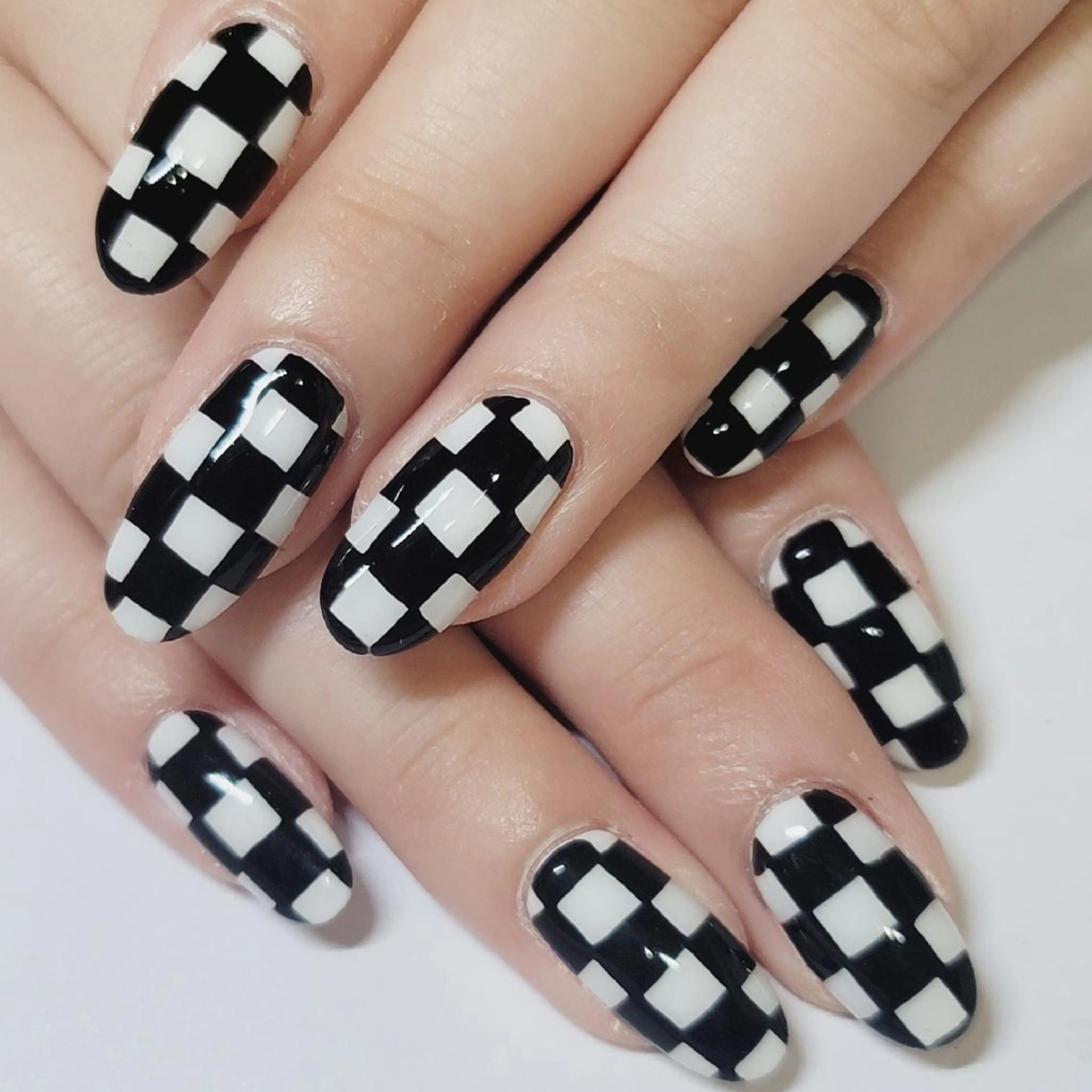 ネイル アートネイル ホワイト ハンドネイル よしだ ひろきのネイルデザイン