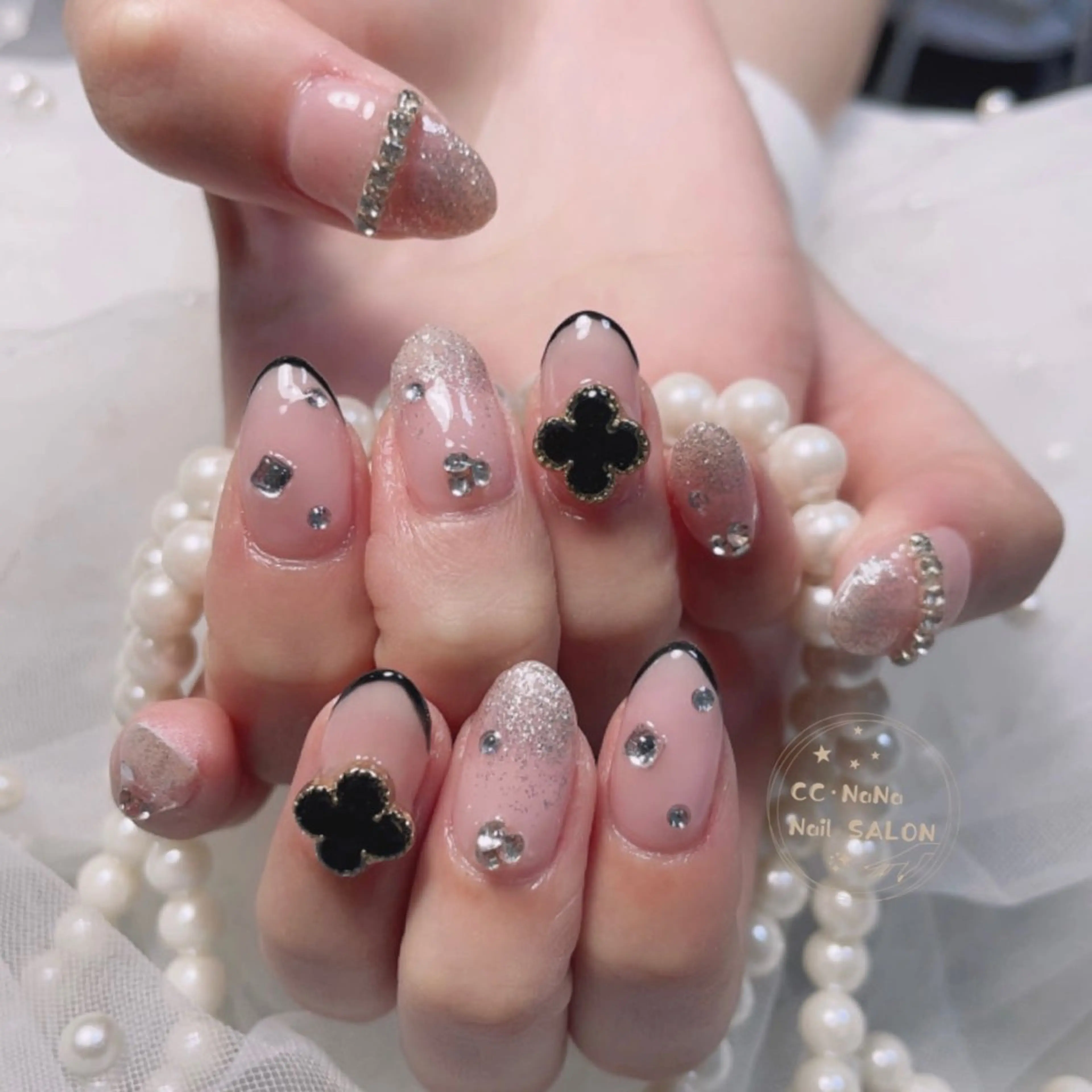 ネイル チークネイル フラッシュネイル ハート キラキラネイル 韓国ネイル ハンドネイル 💎CC・NaNa 韓国風ネイル🌙Cのネイルデザイン