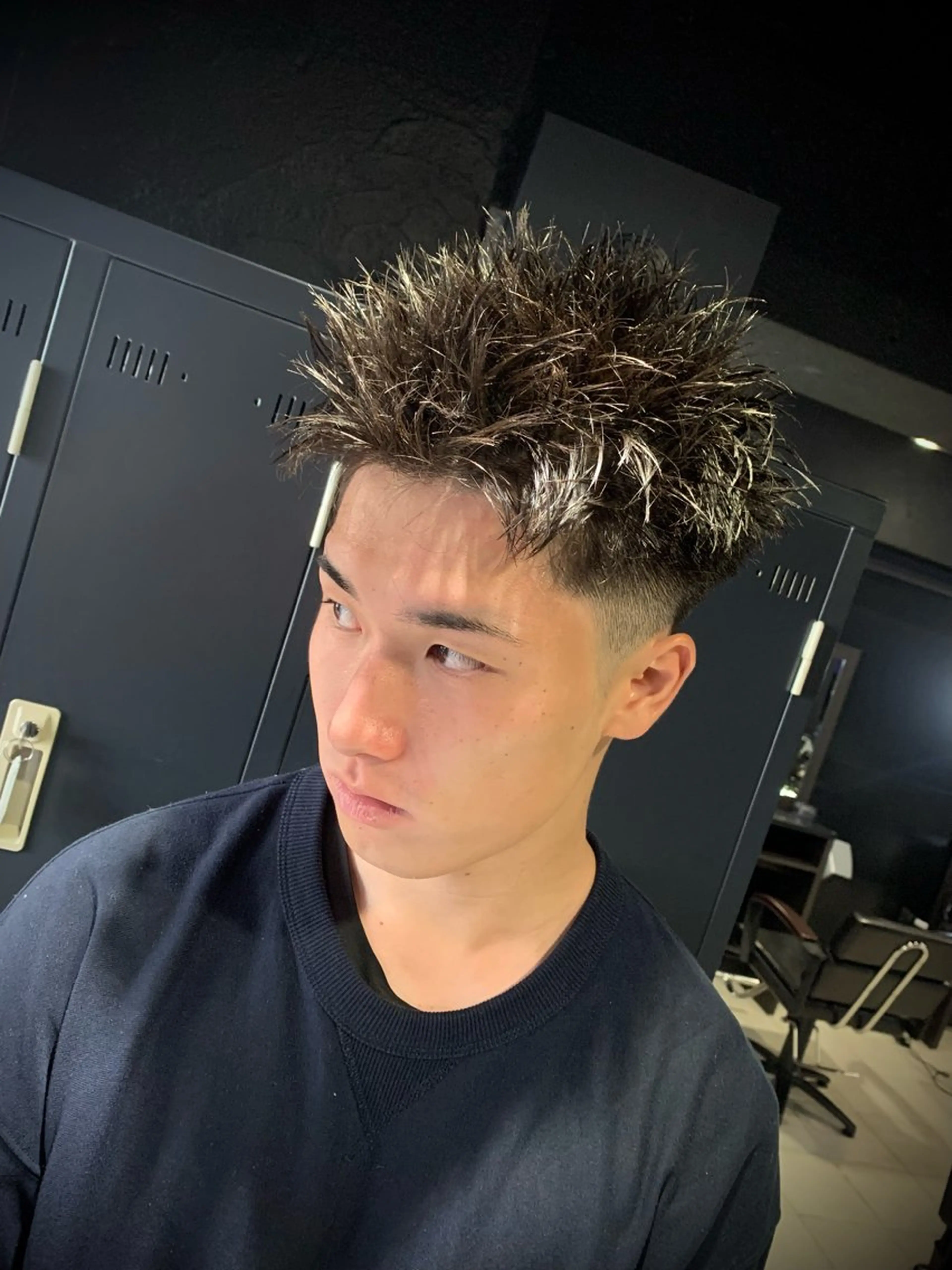 ショート メンズ スパイキーショート ショートヘア カット ヘアセット メンズパーマ/難波/ 心斎橋　室園亮佑のヘアスタイル