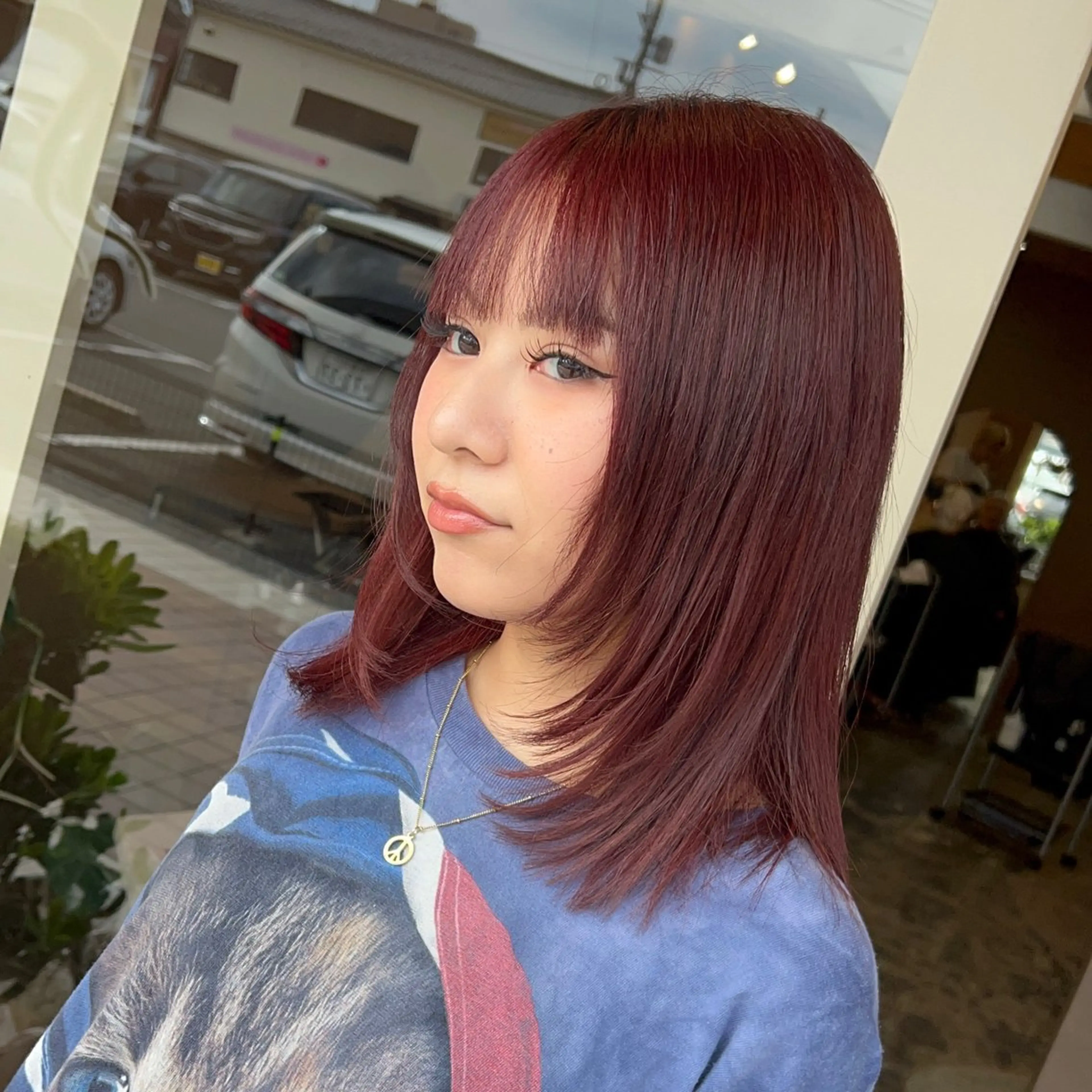 ミディアム 河田 亜理沙のヘアスタイル