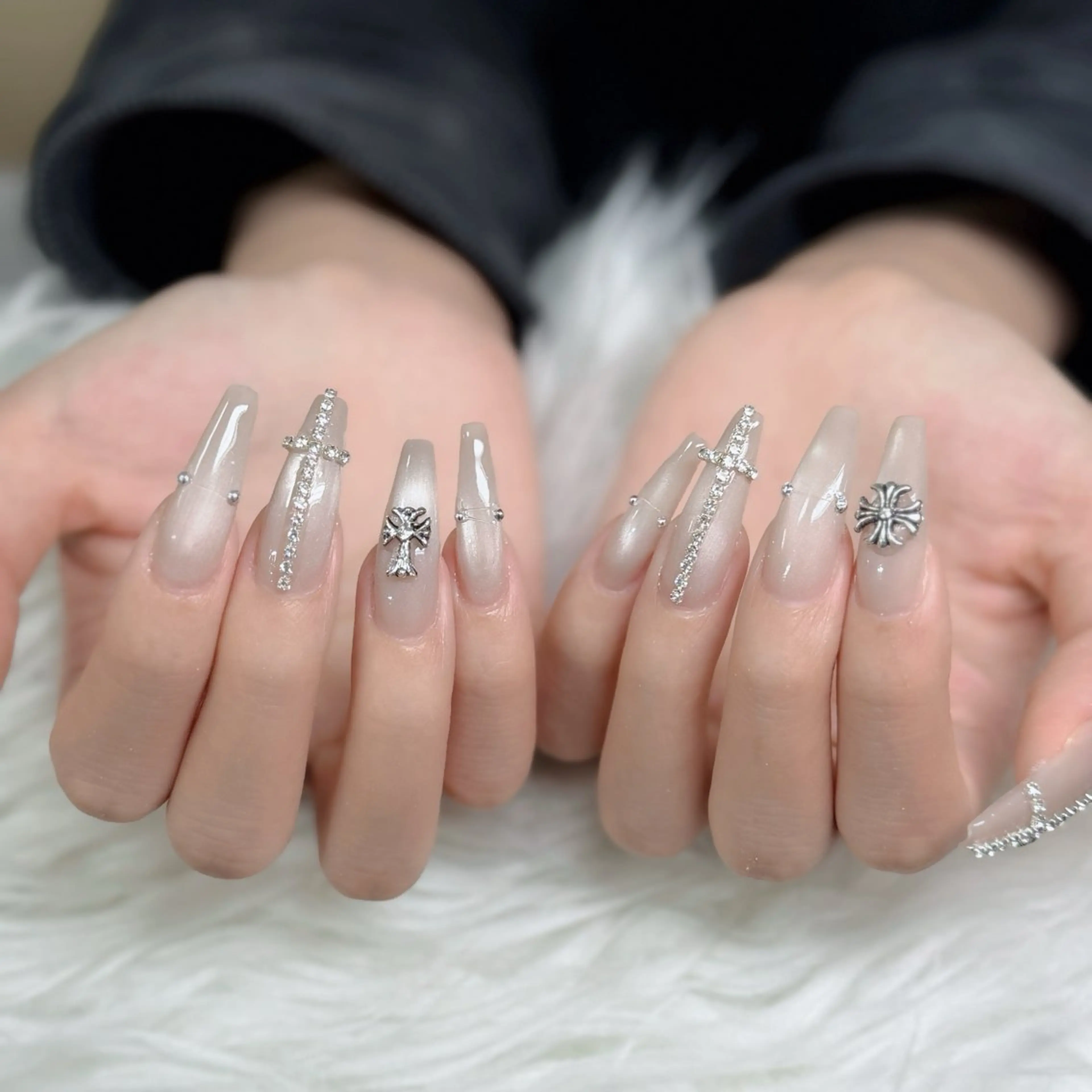 ネイル ロングネイル マグネットネイル リボン 夏ネイル スーパーロングネイル ハンドネイル Hani Nail XUKAのネイルデザイン
