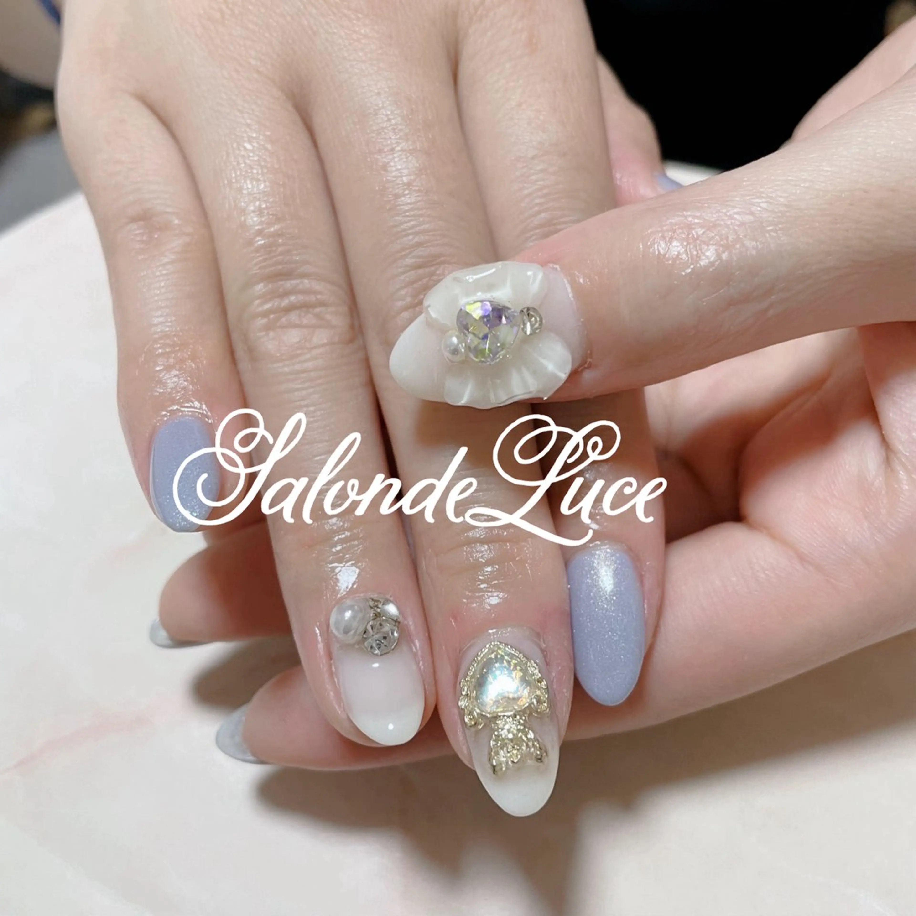 ネイル キラキラネイル Salon de Luceのネイルデザイン