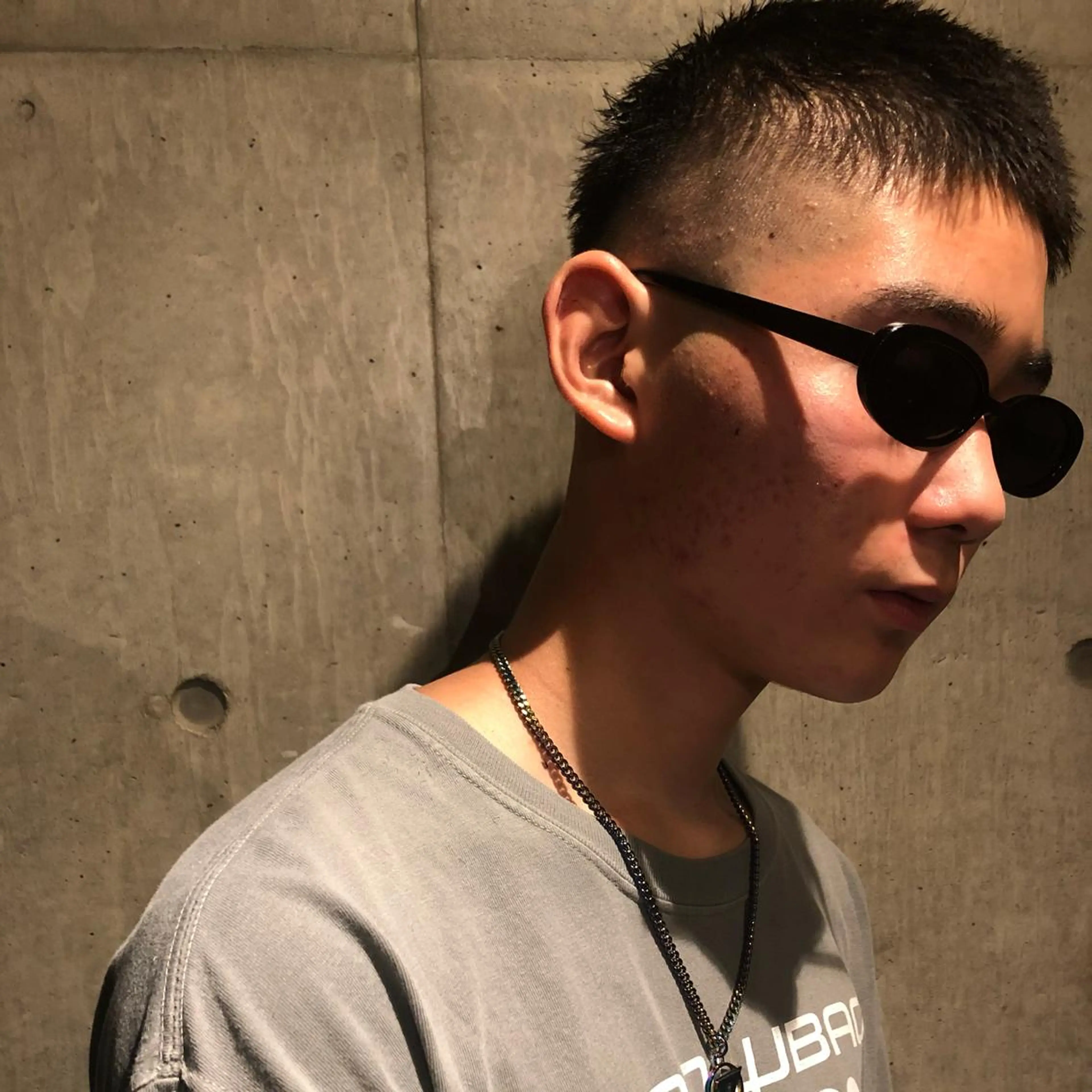 メンズ メンズブリーチ フェードカット メンズハイライト メンズハイトーン メンズインナーカラー カット 🌈圧倒的デザイン パーマ　関和希のヘアスタイル